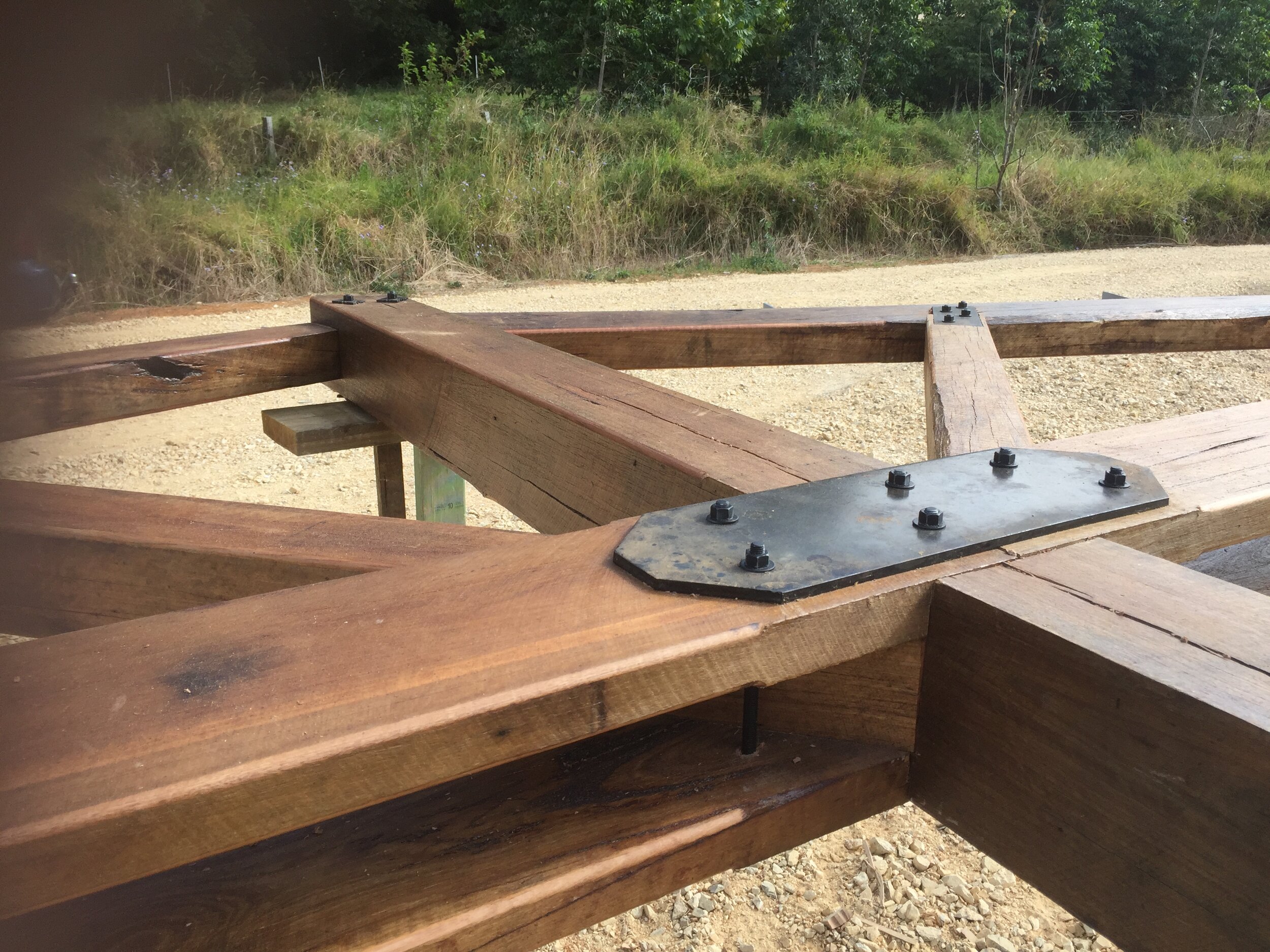 carpentry hardwod-truss-detail.JPG