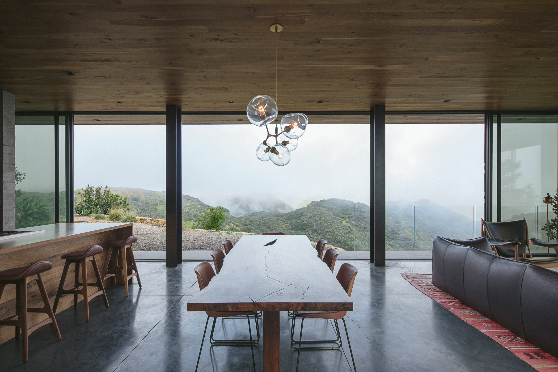 off-grid-guest-house-anacapa-architecture-california-usa_dezeen_2364_col_3.jpg