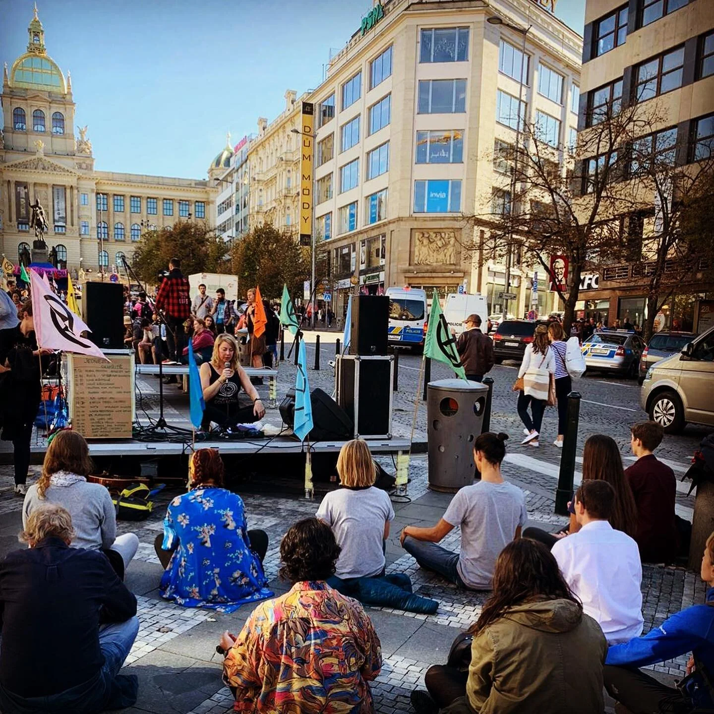 🔺 Extinction Rebellion 🔻

Yesterday I had the honor of teaching a meditation at Extinction Rebellion on V&aacute;clavsk&eacute; N&aacute;měst&iacute; to bring attention to the fight for Climate Change. It was my first time teaching on a public stag