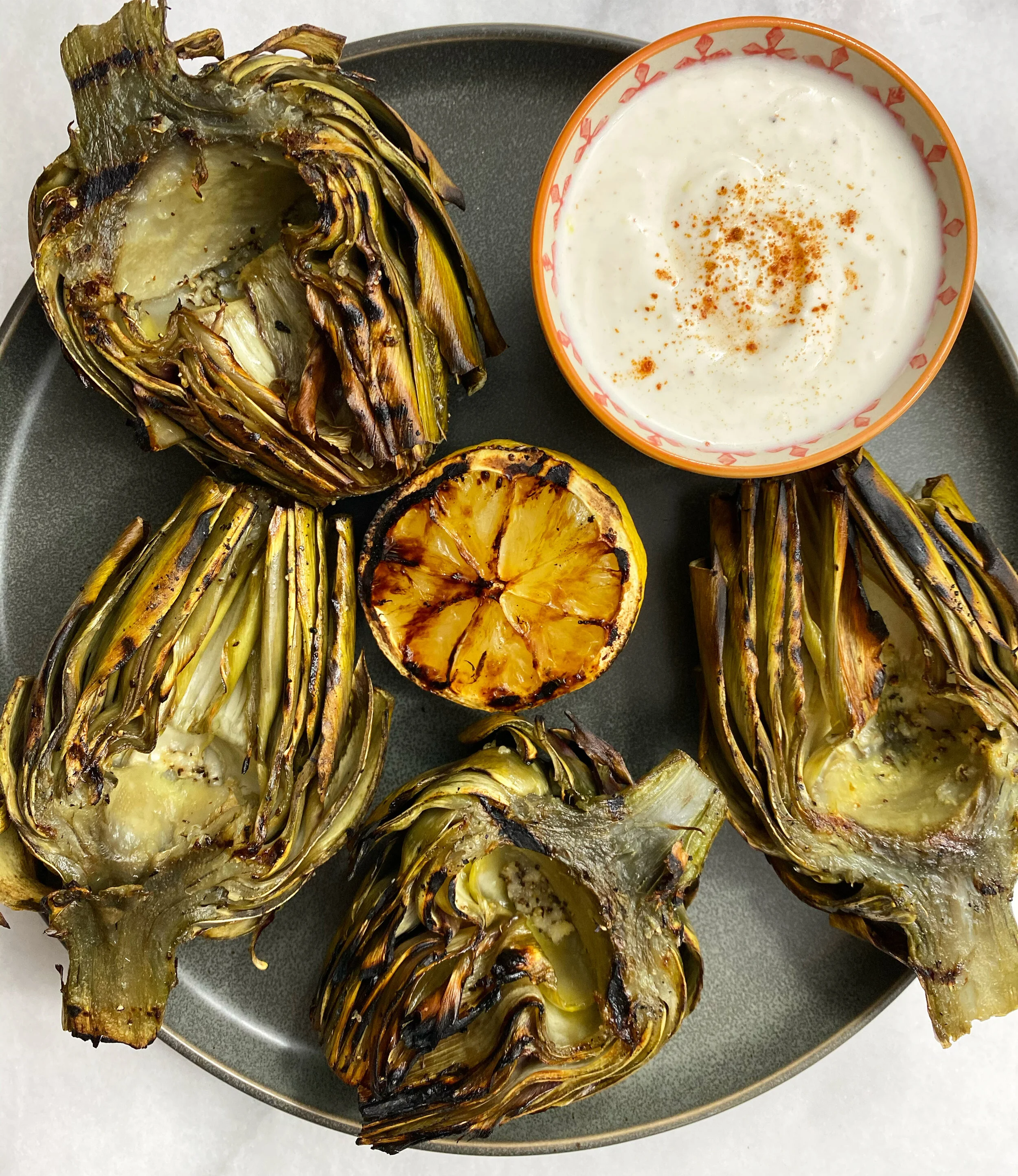 GRILLED ARTICHOKE &amp; GARLIC DIP