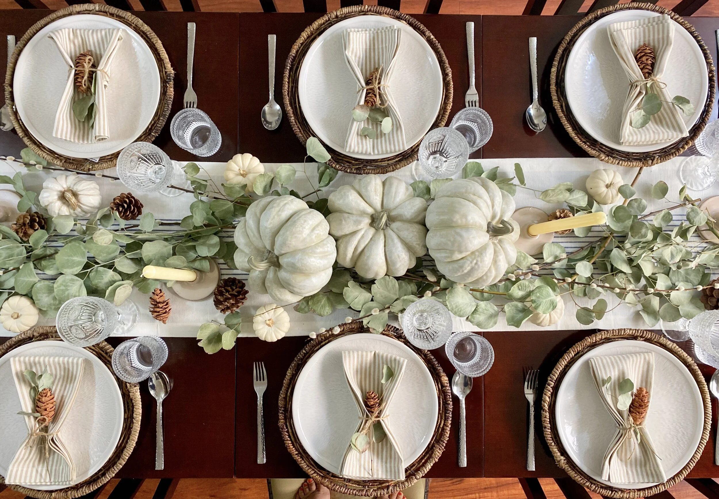 CALIFORNIA CHIC FALL TABLE SETTING 