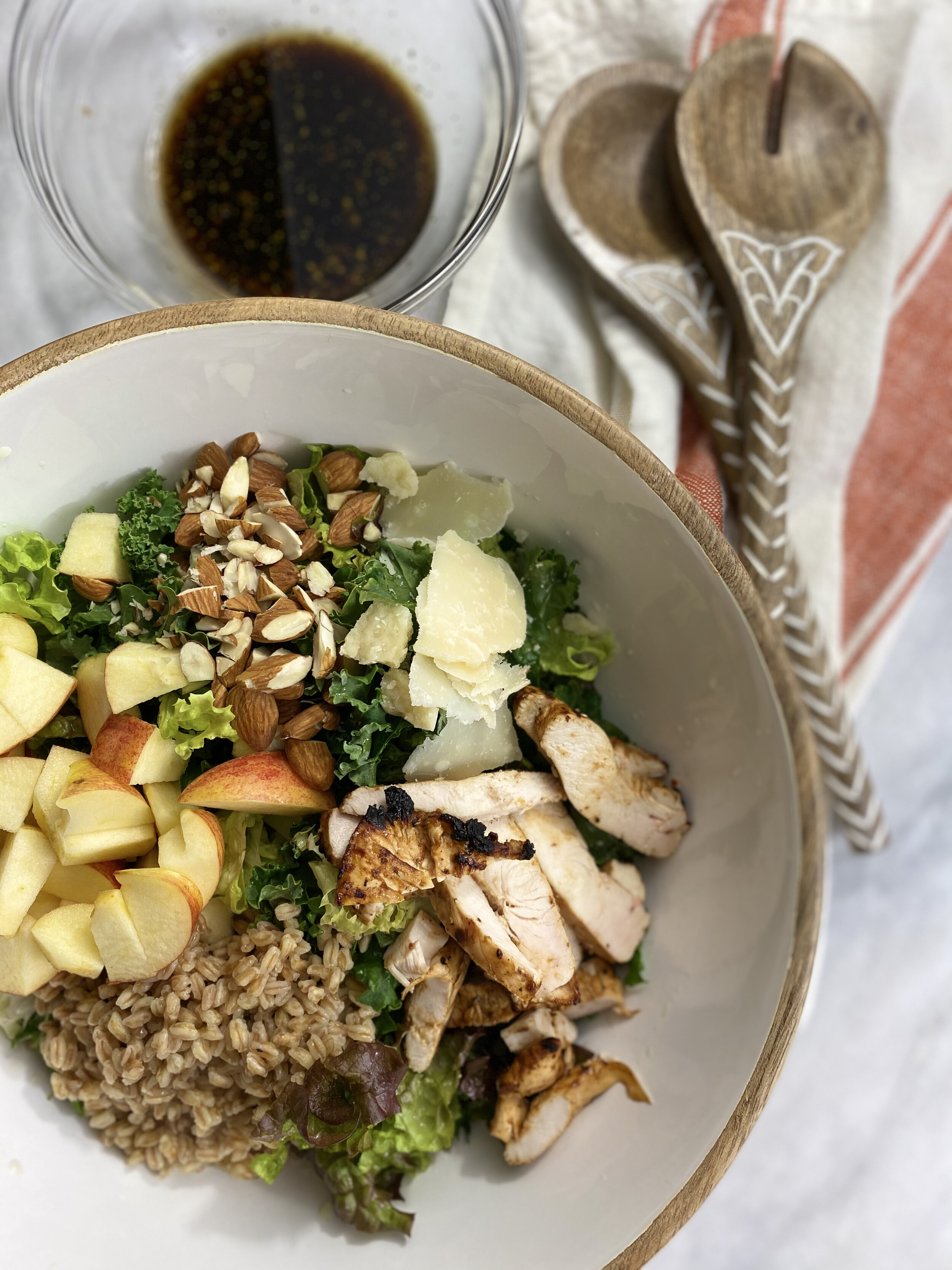 KALE, FARRO AND CHICKEN SALAD