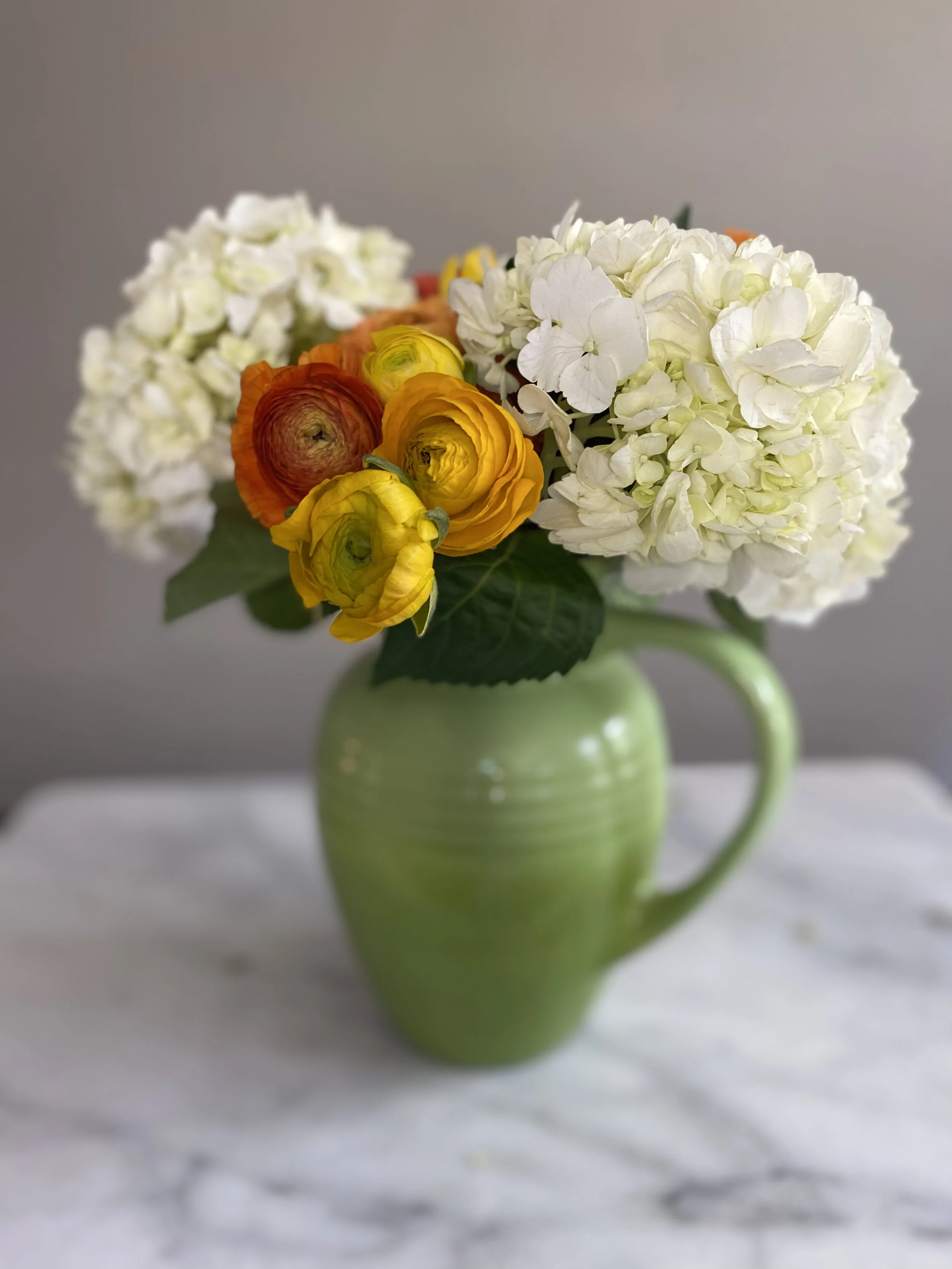 SPRING FLORAL ARRANGEMENT