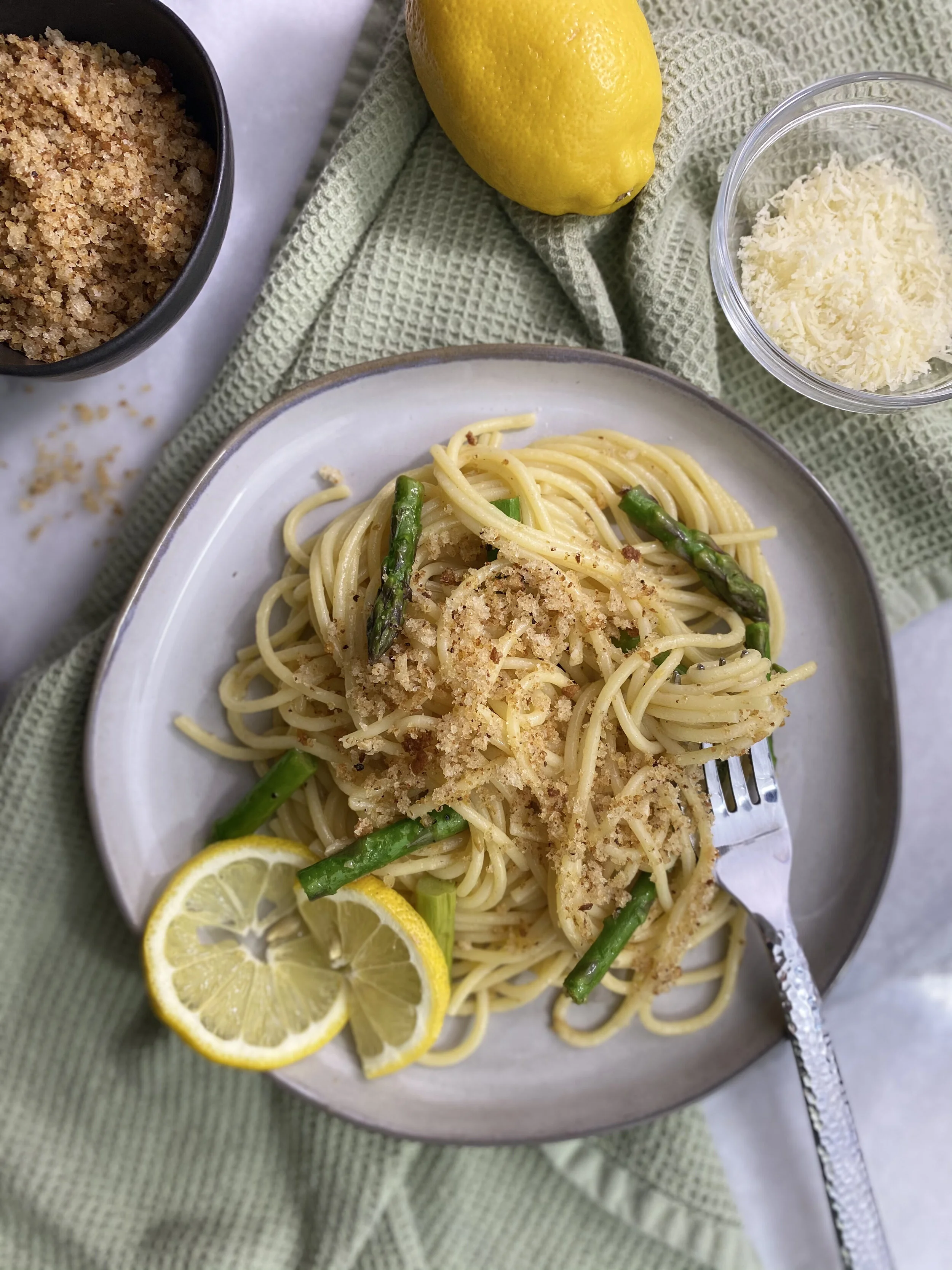 LEMON BUTTER GARLIC PASTA