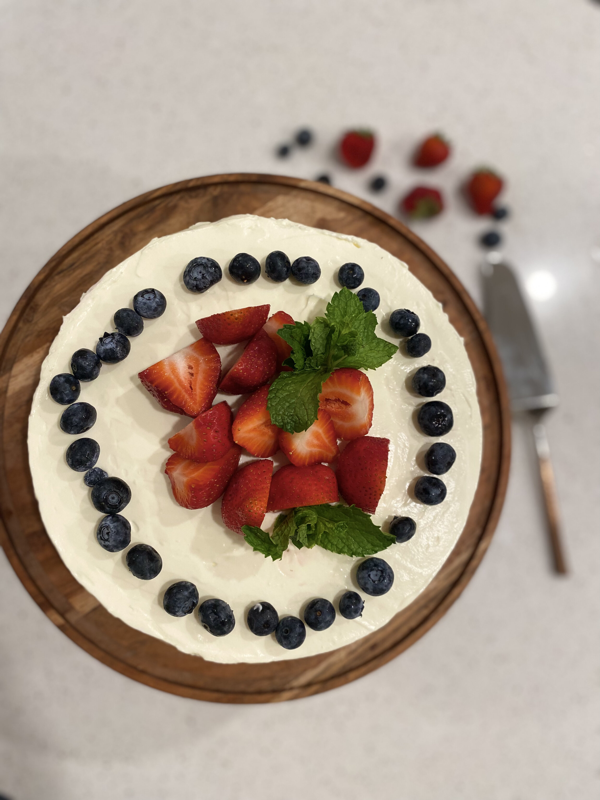 NO BAKE SUMMER CHEESECAKE