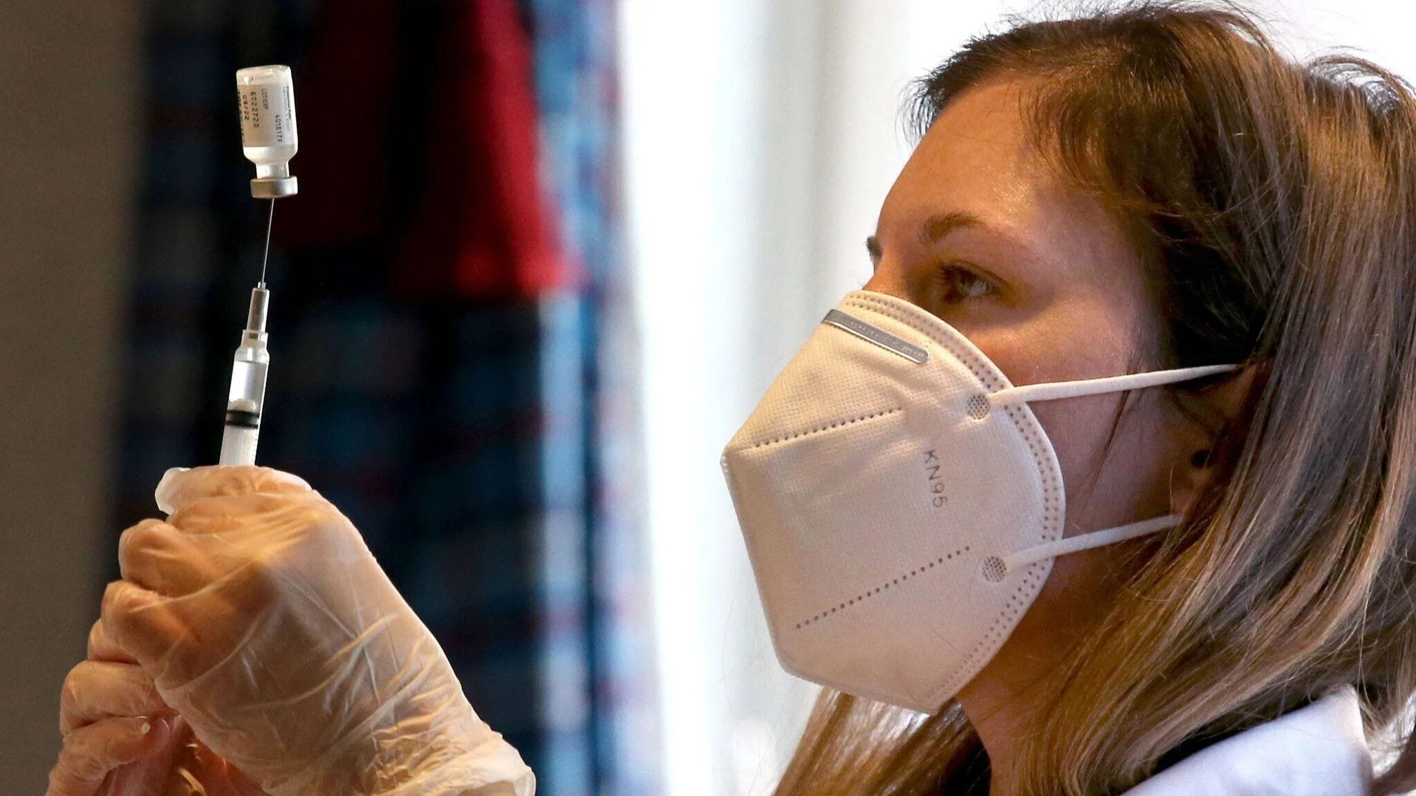 THE ILLINOIZE: Rage over vaccination delays at long term care facilities...Restaurants open but can they survive?...Brady replacement sworn in...Manar/Steans/Cassidy...Will high school hoops be safe?