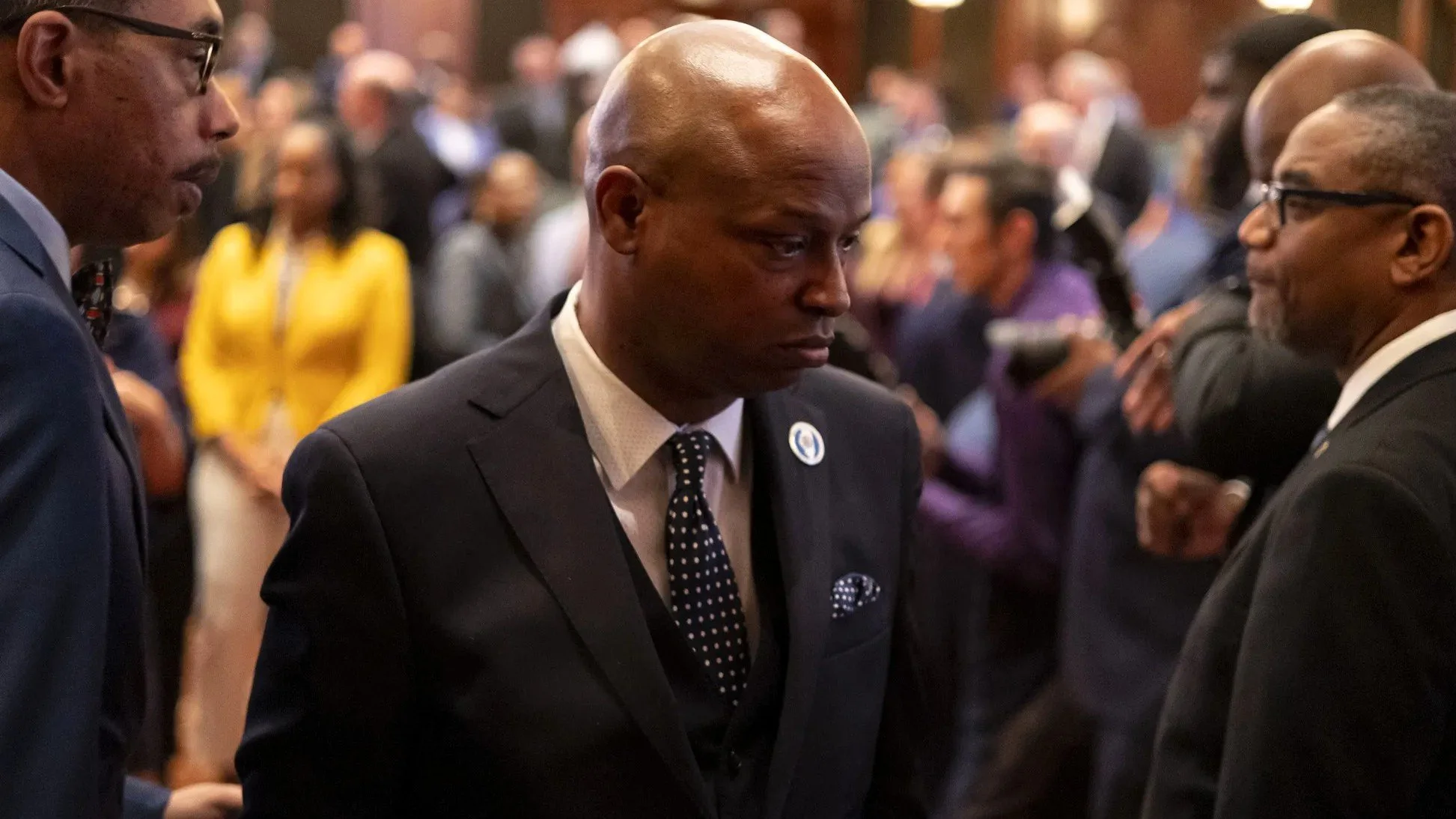 Sources: Welch Waited Two Weeks Before Reporting Benton to LIG
