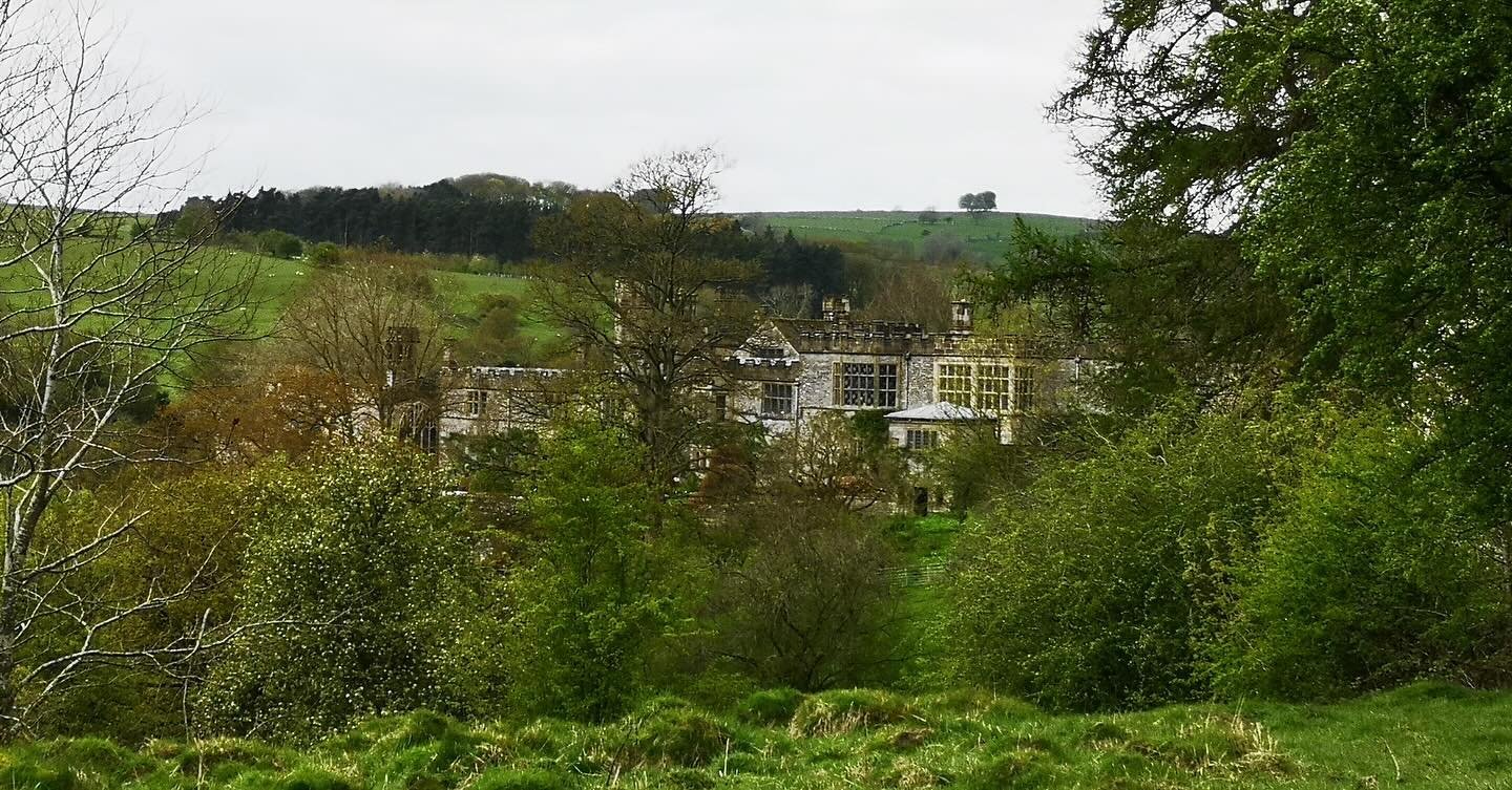 Some more highlights from this week&rsquo;s @fobsheffield trip to Haddon Hall&hellip;&hellip;.
📷 Carole Ellerton with thanks
.
.
.
.
.
@haddonhall 
#haddonhall #haddonhallmedievalpark #daytrip #bakewell #dayoutwithfriends #dayinthecountry #ourfavepl