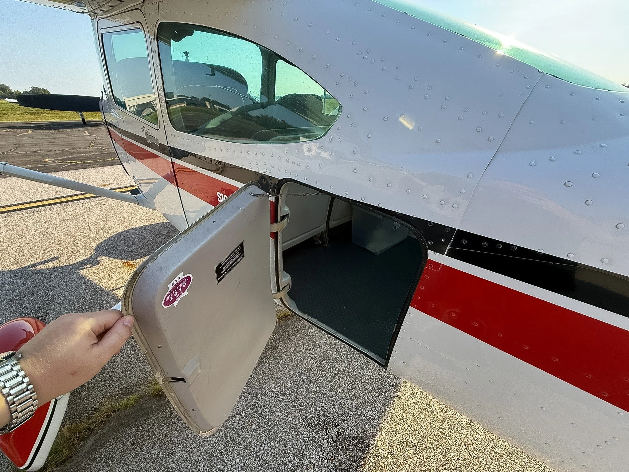 N9802H Ext Pic 5ap.jpg