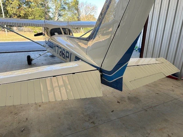 N736PL R172K EXT PIC 4.jpg