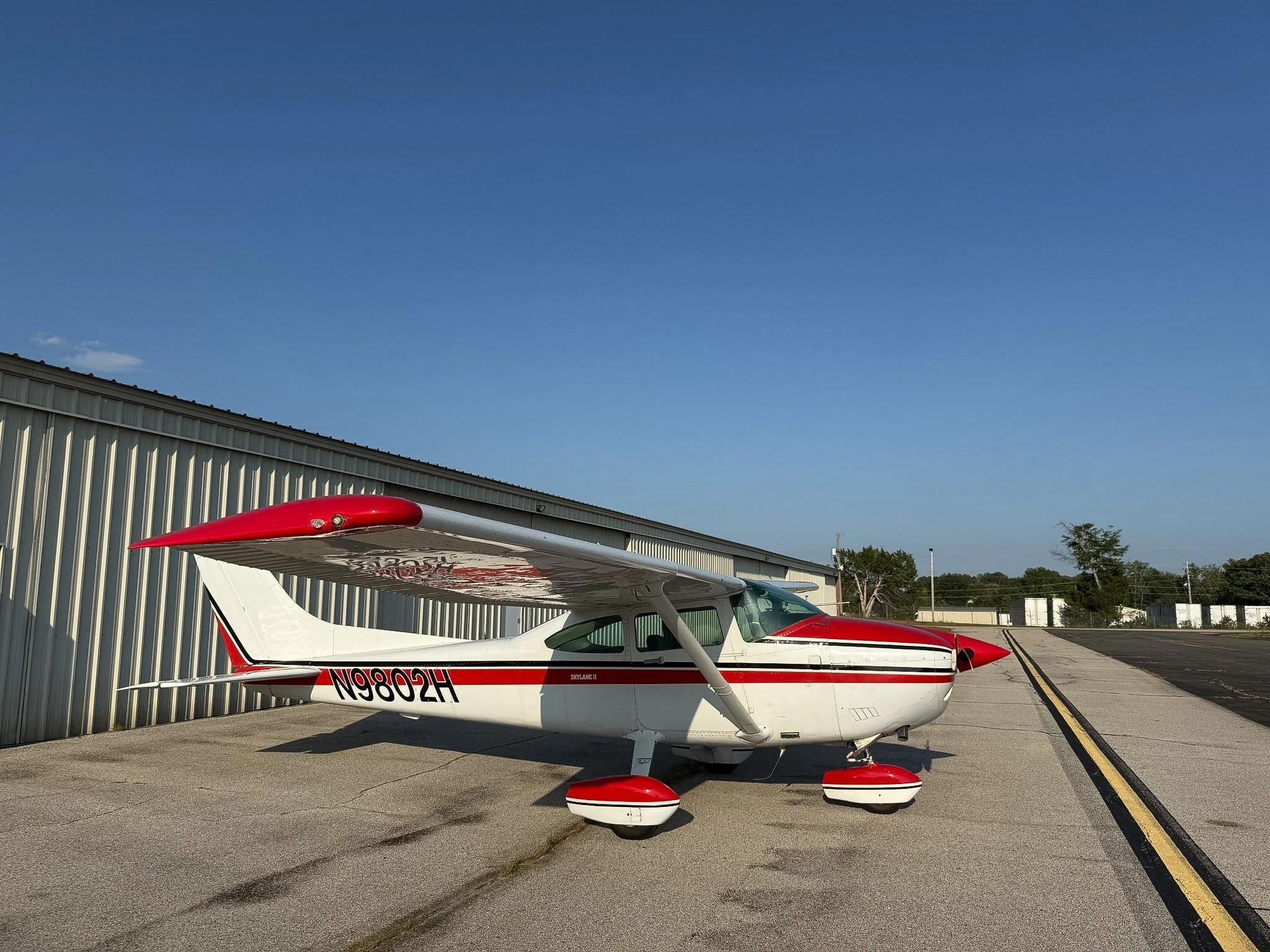 1981 Cessna 182R, 18268034, N9802H