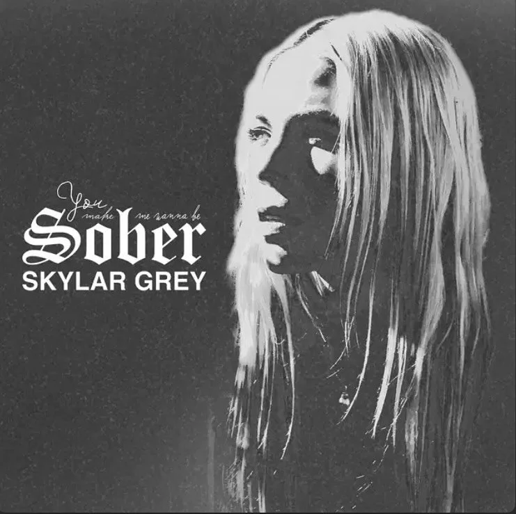 Check out this cool new single, &ldquo;Sober (You Make Me Wanna Be)&rdquo;, from @skylargrey co-written by @jammyrabbins ✨