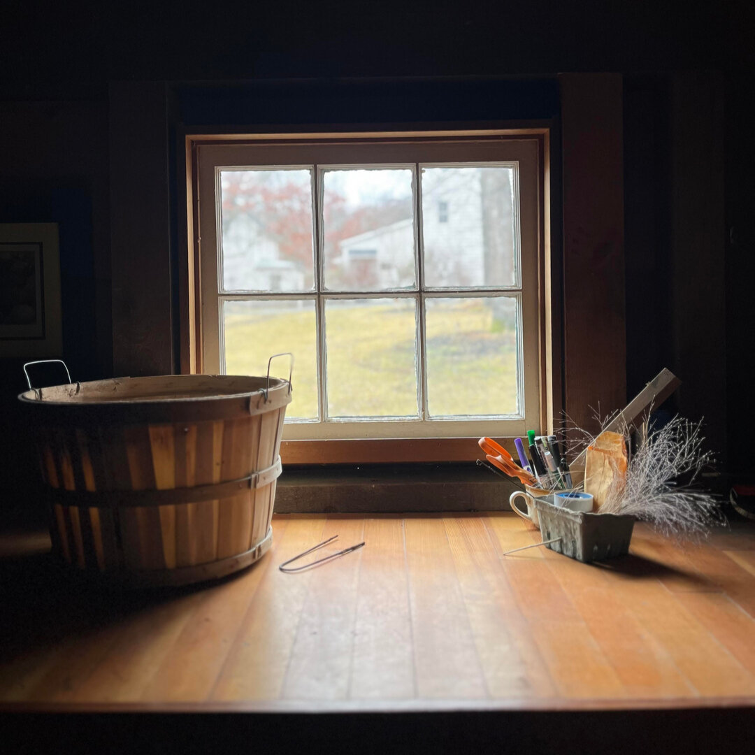 The farm can be a quiet place. Depending on your perspective, you can either take a moment to sit in that stillness or move straight through it. ​​​​​​​​​
Here's to a busy season ahead and to quiet reflection today. 

#appreciatestillness #quiet #ins