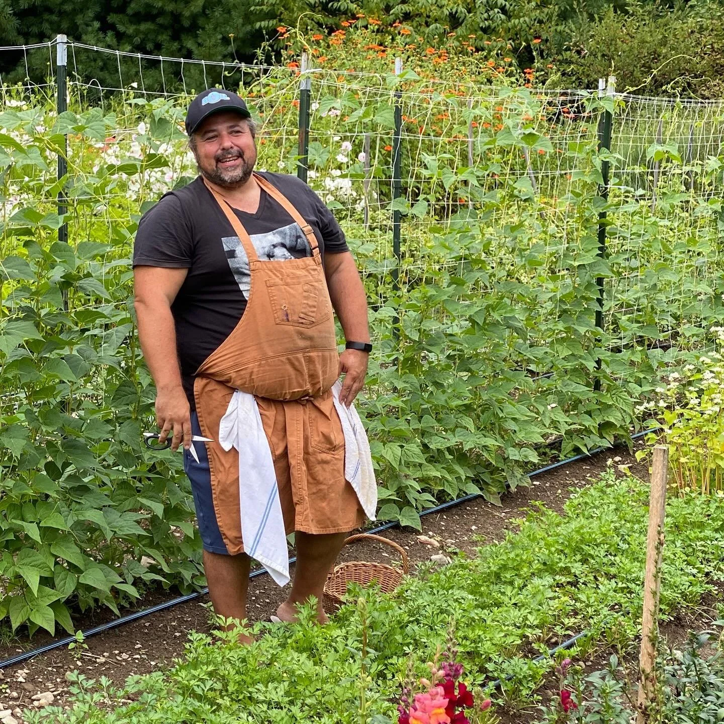 Many thanks to our Guest Chef,  David Santos of Foxface Natural, for an unforgettable Sunday Harvest Dinner this past weekend! 

David celebrated his Portuguese heritage through the abundance of our market garden while sharing the deep and far-reachi