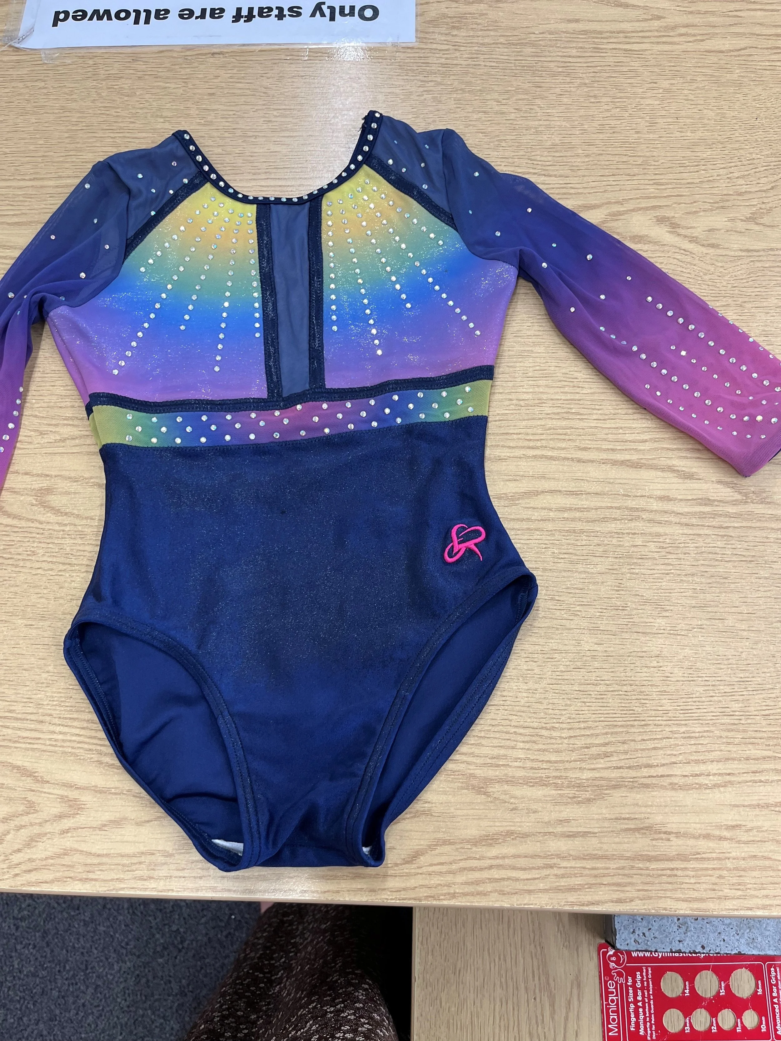 comp leo size 28.jpg
