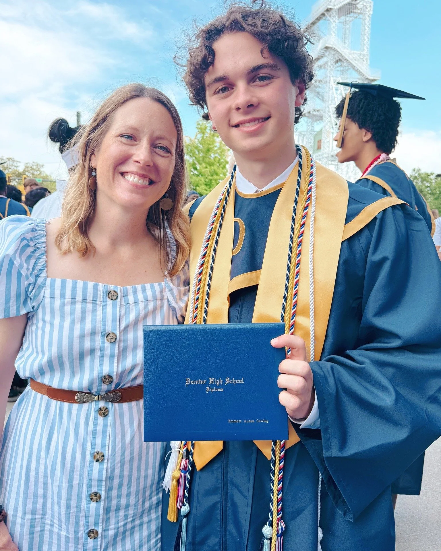 We have a high school grad in the house!! 

Thank you cityschoolsofdecatur for an amazing 13 years!