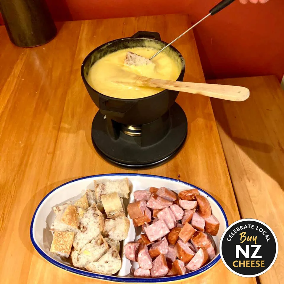 Barrys Bay Foundue 2.jpg