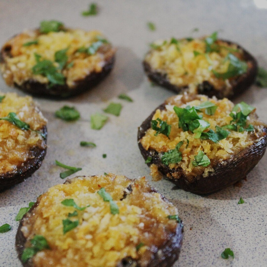 Stuffed Portobello mushrooms are the perfect snack or side when you&rsquo;re entertaining guests. With every bite, you get the crunch on the outside and the delicate creamy Windsor Blue on the inside. Stuff them ahead of time and bake when you&rsquo;