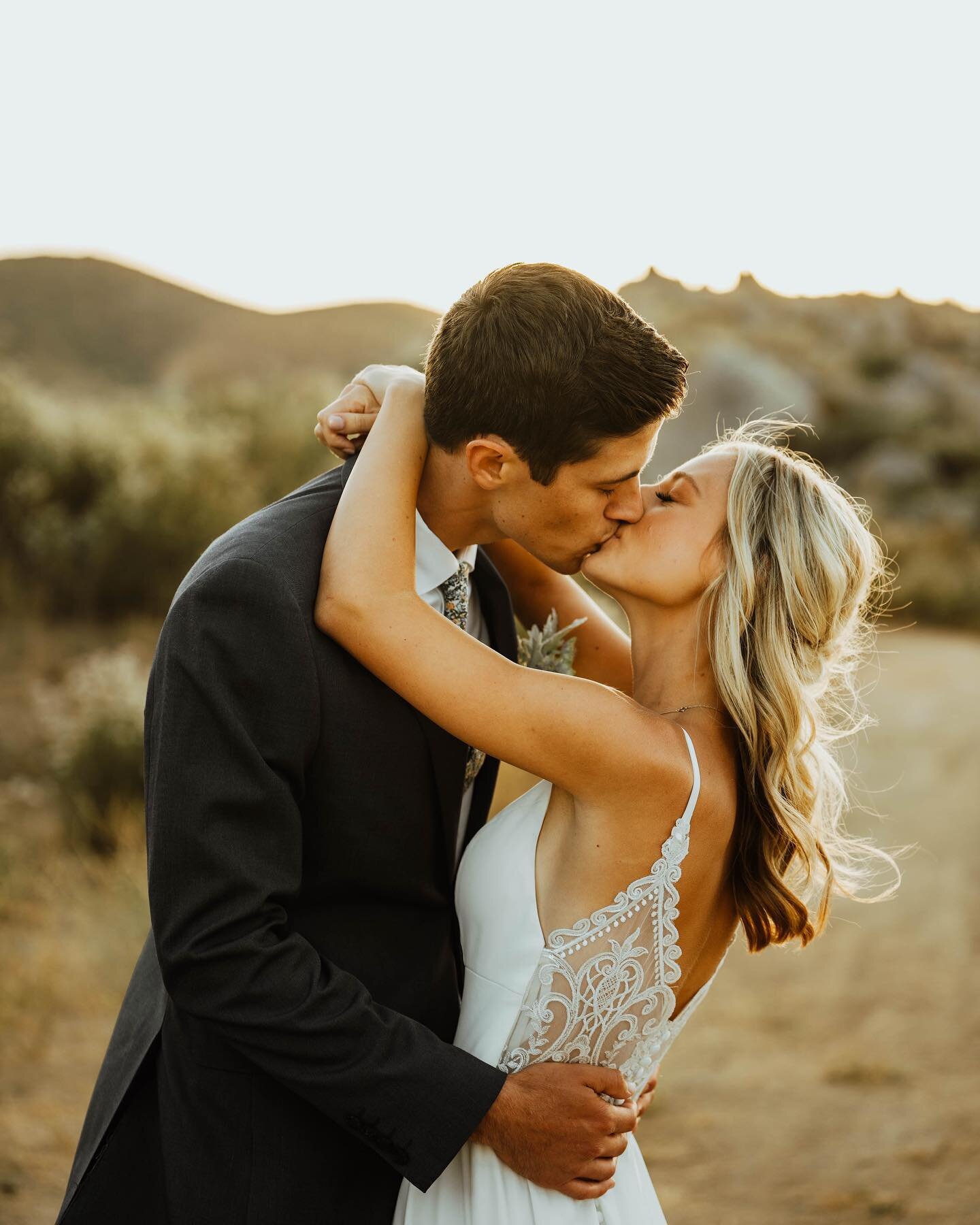 Emily &amp; Jake 🤍

⠀⠀⠀⠀⠀⠀⠀⠀⠀ ⠀⠀⠀⠀⠀⠀⠀⠀⠀ ⠀⠀⠀⠀⠀⠀⠀⠀⠀ ⠀⠀⠀⠀⠀⠀⠀⠀⠀ ⠀⠀⠀⠀⠀⠀⠀⠀⠀

#temeculaportraits #temeculaphotographer #love #weddingphotographer #temecula #temeculaphotographer #temeculaphotography #temeculaweddingphotographer #photography #socalphotograp