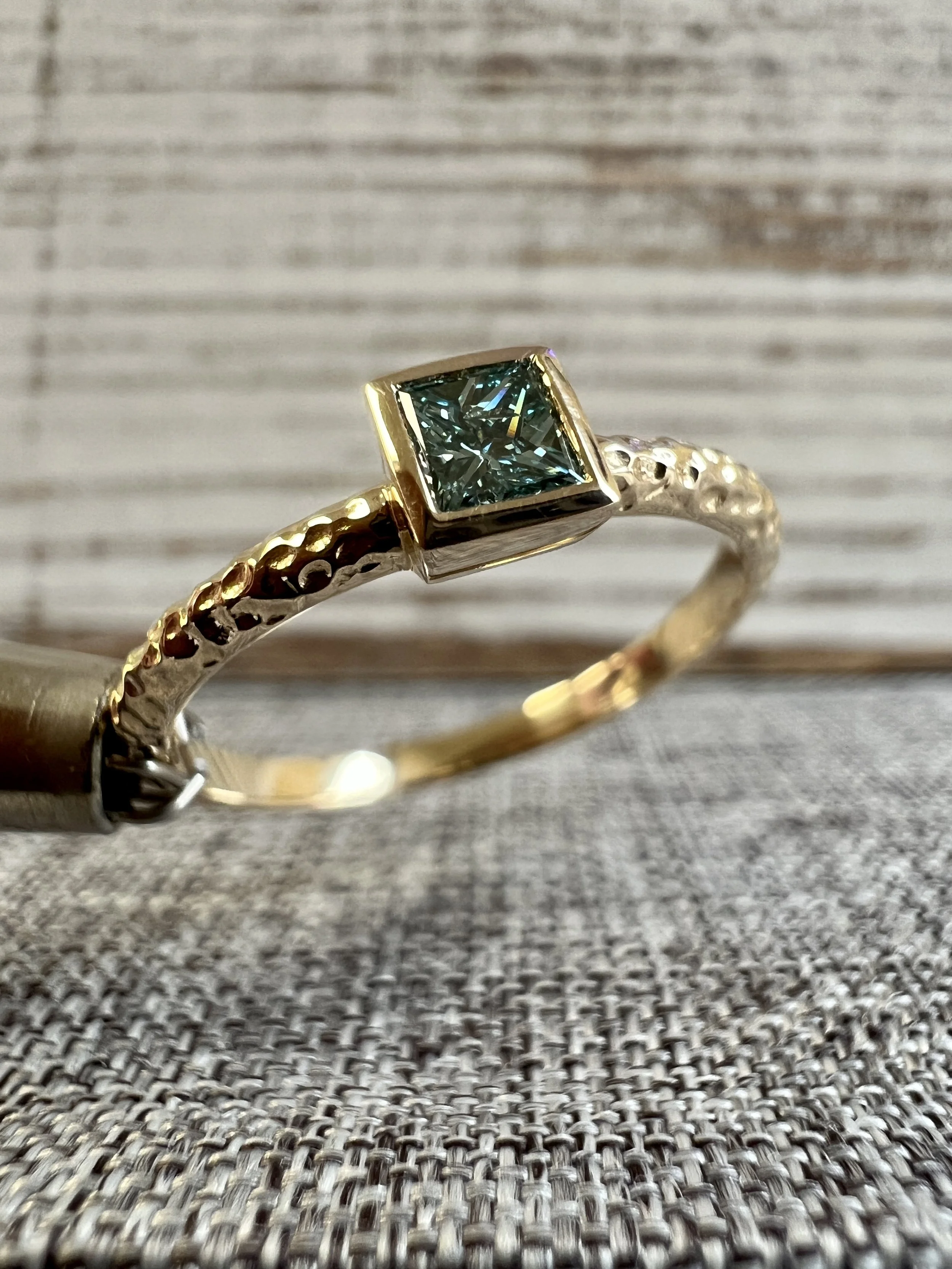 0.17ct Fancy Vivid Blue Diamond Stackable Ring Chris Kristy s