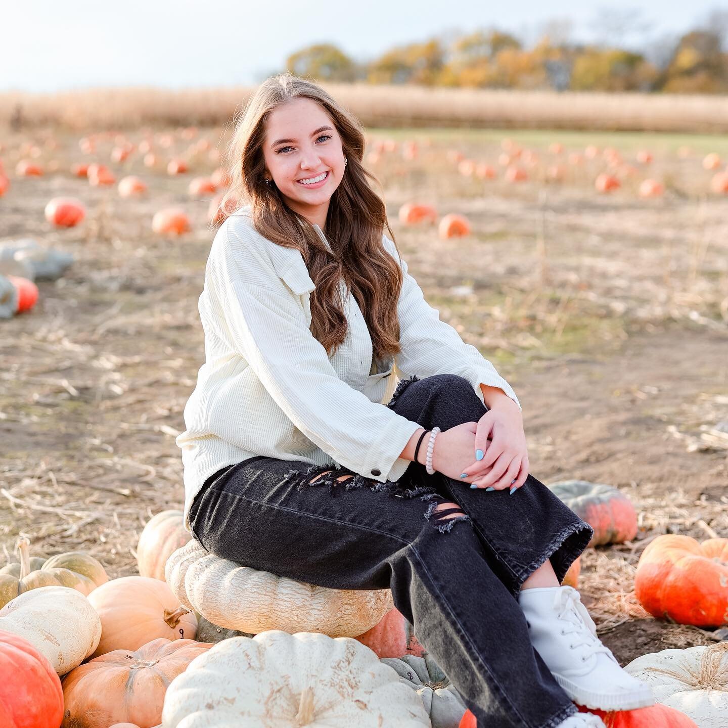 Don&rsquo;t mind me, just cramming in the last little bit of the Fall season into my feed. I will be eating all things pumpkin while working on my next big Senior project this week. Can&rsquo;t wait to share the details! 🤩

Shoutout to @jordan.schwe