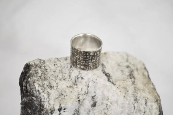 https://i.etsystatic.com/6820387/r/il/161607/1222471757/il_570xN.1222471757_dii4.jpg