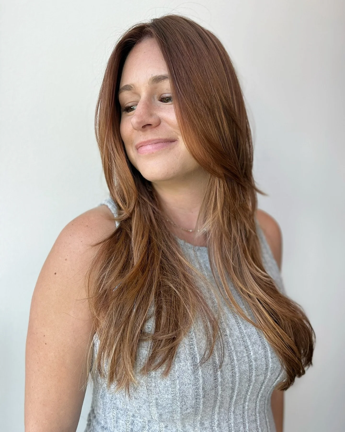 @hilszeles is an absolutely glowing mama to be! We changed up Hilary&rsquo;s cooler toned blondes for some rich caramel hues. What do you think of this soft, low-maintenance look?

#hairinspiration #hairinspo #lowmaintenancehair #baltimorehairstylist