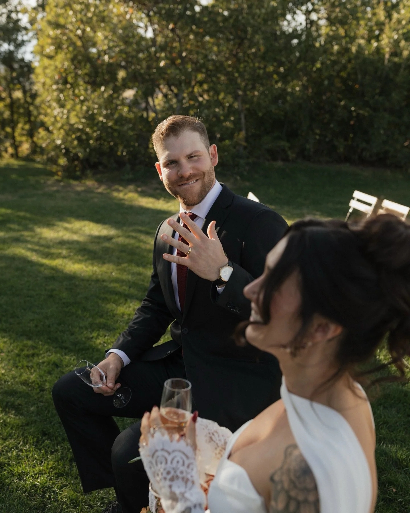 That &ldquo;WE JUST GOT MARRIED&rdquo; feeling!!!

I&rsquo;m obsessed with @paijepietra &amp; @cappietra forever and ever

-
-
-

#coloradoweddingphotographer #coloradoweddingvenue #destinationweddingphotographer #fallwedding #septemberwedding #castl