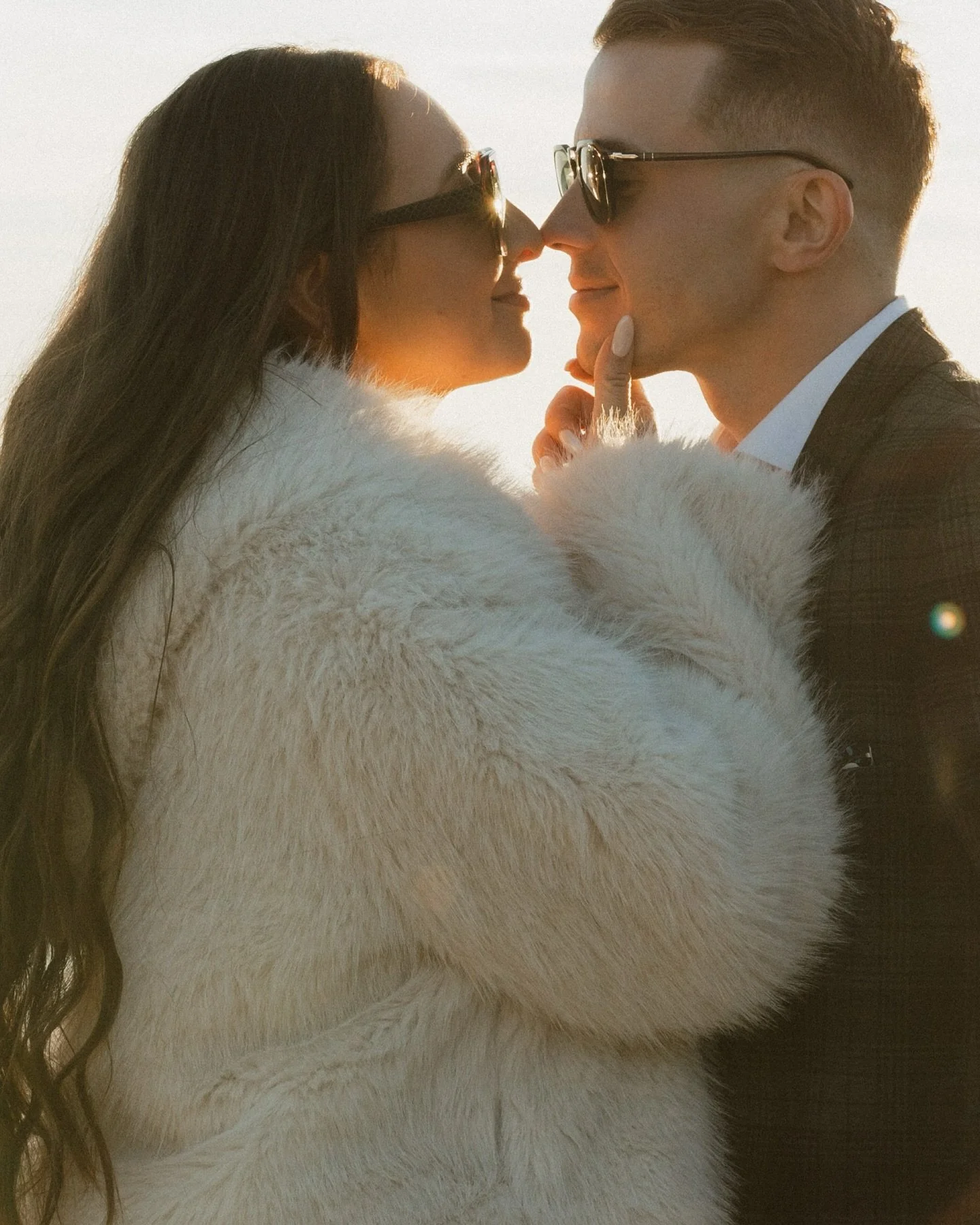 Reminiscing on being in Rosemary Beach a year ago with @toconnor20 &amp; @daniellaconte27 dodging the snow in CO!!

All east coast bookings, whether it&rsquo;s weddings, engagements, maternity&mdash;you name it&mdash;receive a 10% off discount and a 