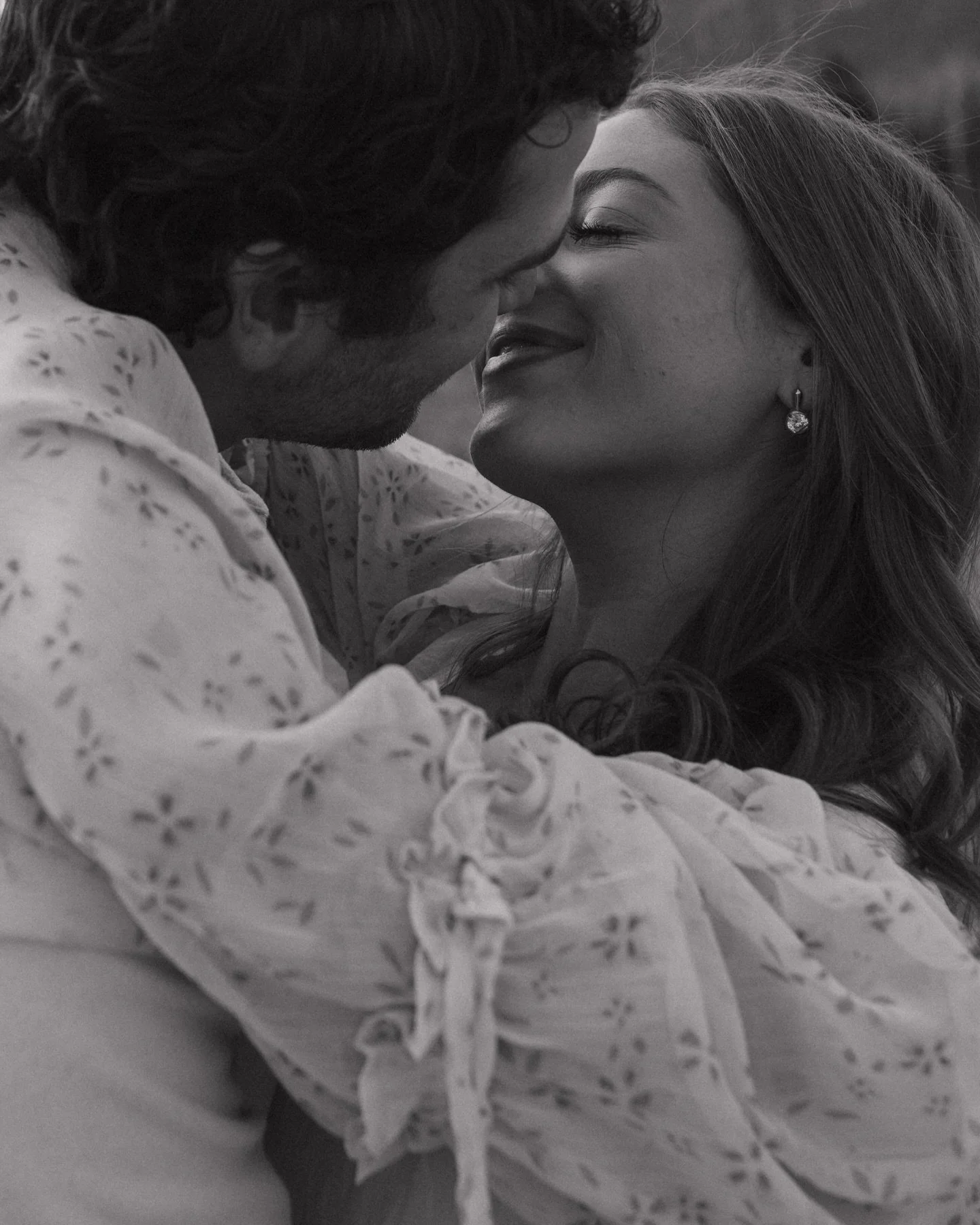 My first engagement session of 2026 and I already know this year is gonna be gooodddd!! Megan &amp; Patrick, you&rsquo;ve already set the bar for 2026 so high🫶🏼 so grateful for couples like you!!

-
-
-
-

#coloradoengagementphotographer #coloradow