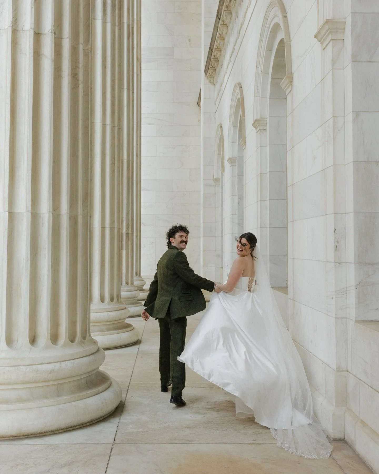THE NEW MCINTIRES, COMING IN HOT!!!

Honestly my couples are wayyy too cool for me and Hallie &amp; Tyrel were no different. Between eloping on the courthouse steps downtown, to hitting their first date bar @ftgreenebar, I was stoked to be the one th