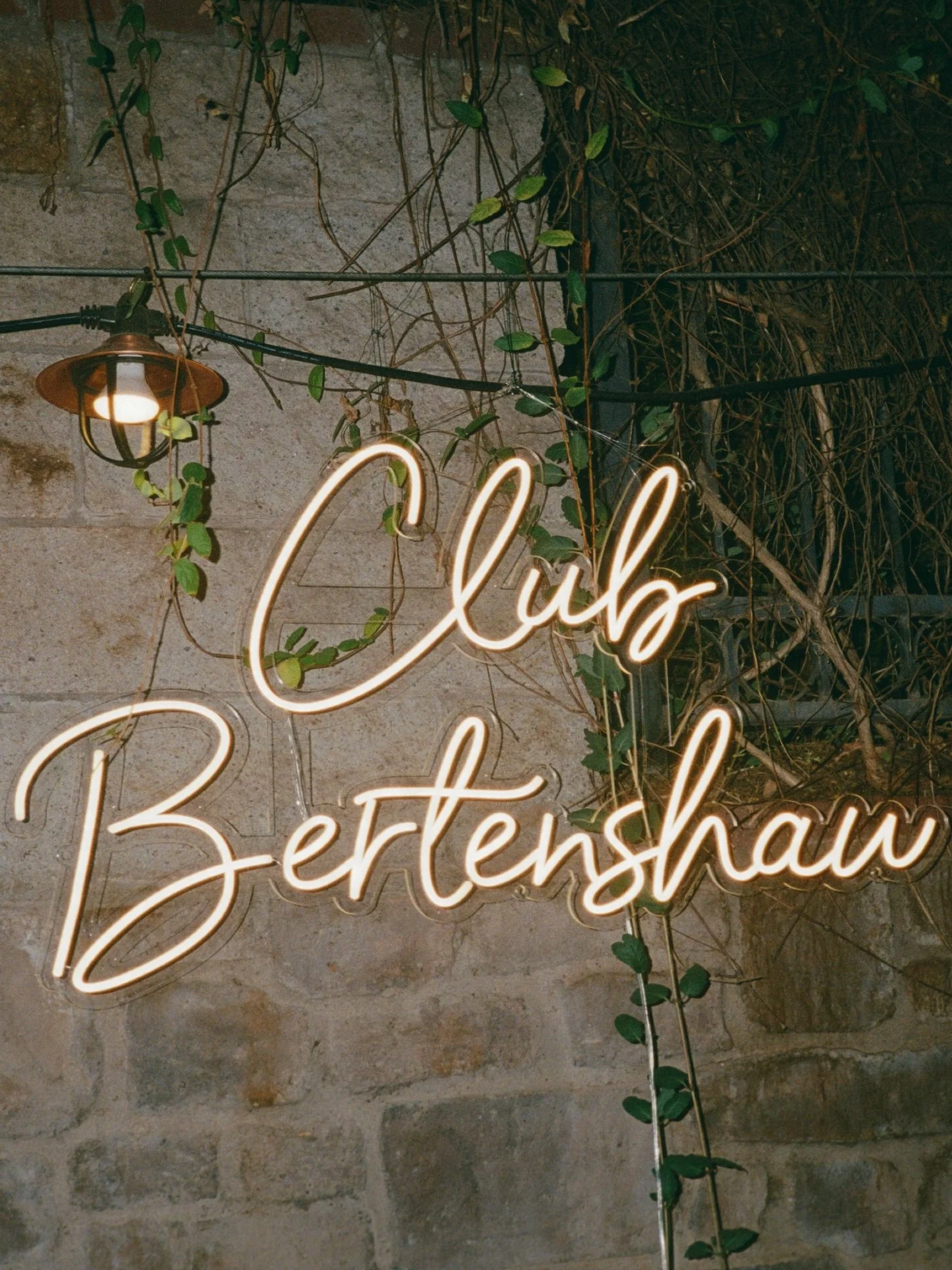 Welcome to the club🎷🪩🥂

-

Vendor Team
Venue: @stonebridgemanor 
Planner &amp; Design: @detailsdarling 
Photo: @jordananne.photo 
Second Photographer: @alexisdanielle.photo 
Video: @clickedbycarly 
Content: @tylergarlej_photography @captured.by.ty
