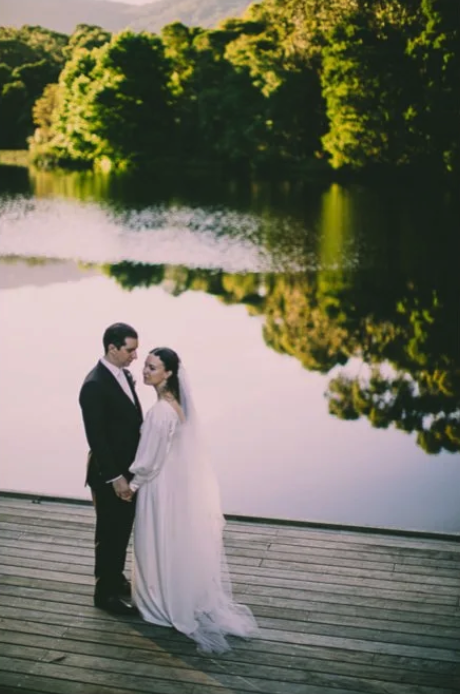CAVEHILL CREEK WEDDING