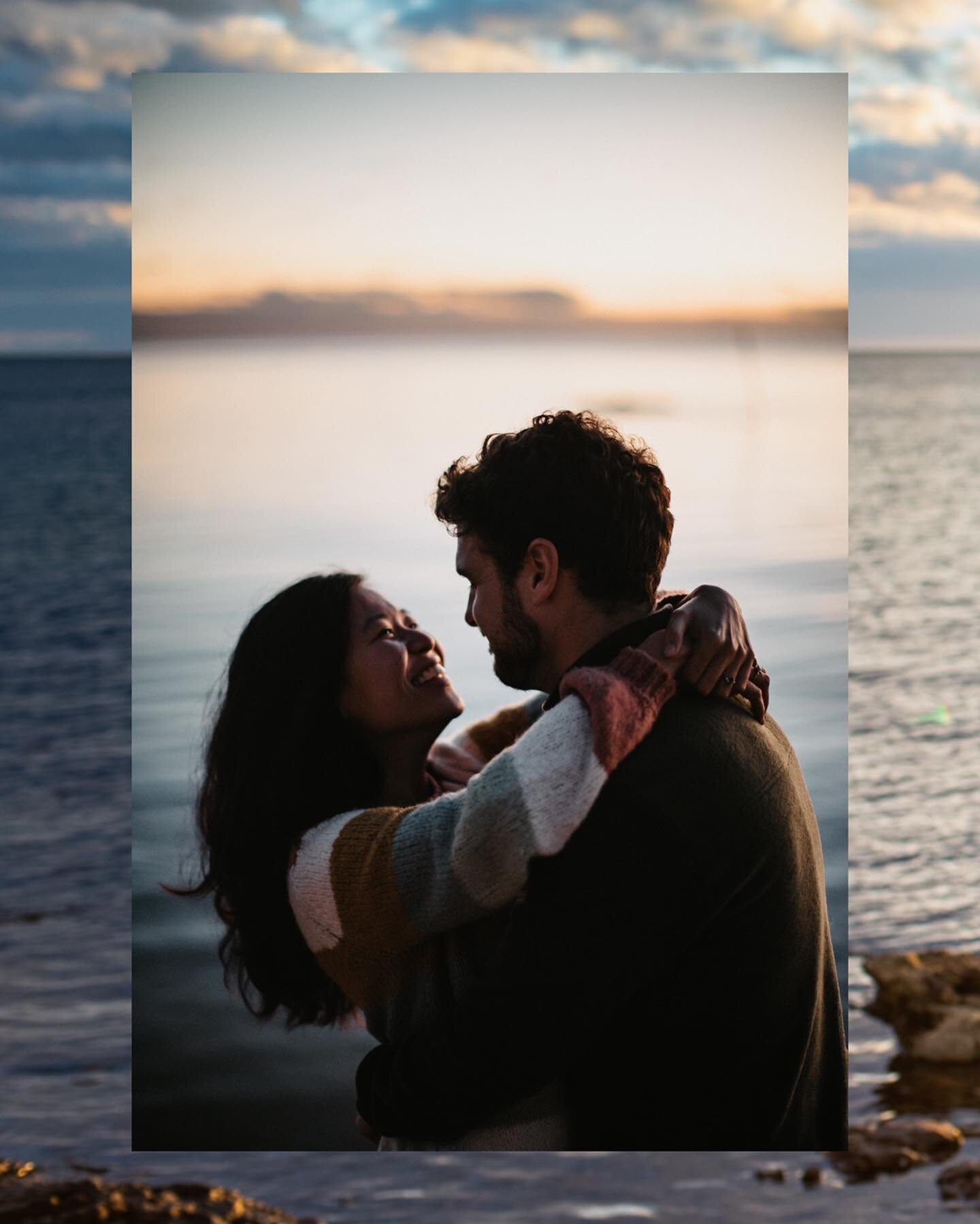 Tom and Petot&rsquo;s gorgeous engagement proposal at Mt Eliza Beach
.
.
.
.⠀
.⠀
.⠀
.⠀
#loveislove#chasinglight#makemoments#lookslikefilm#theknot#loverly#kinfolk#icatching#ig_myshot#ivorytribe#hellomay#nouba2#idoidogippsland#elopingaustralia#eloping.