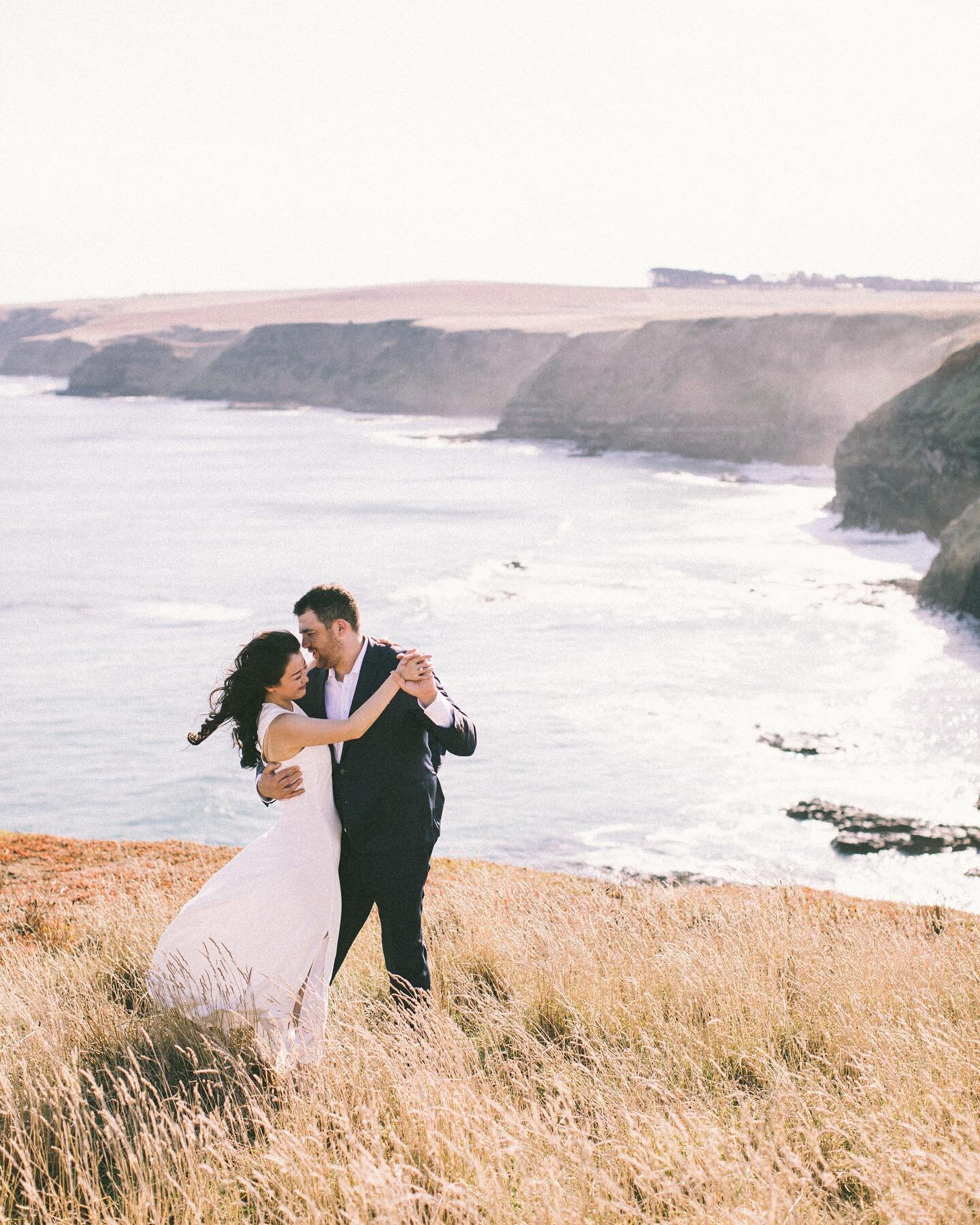 Some gorgeous moments from the beautiful cairns bay hike in Mornington with Kathryn and James&hellip;

.
.
.
.
.

#macedonrangesweddingphotographer
#warrnamboolweddingphotographer
#australianelopement
#elopementphotography
#australianweddingphotograp