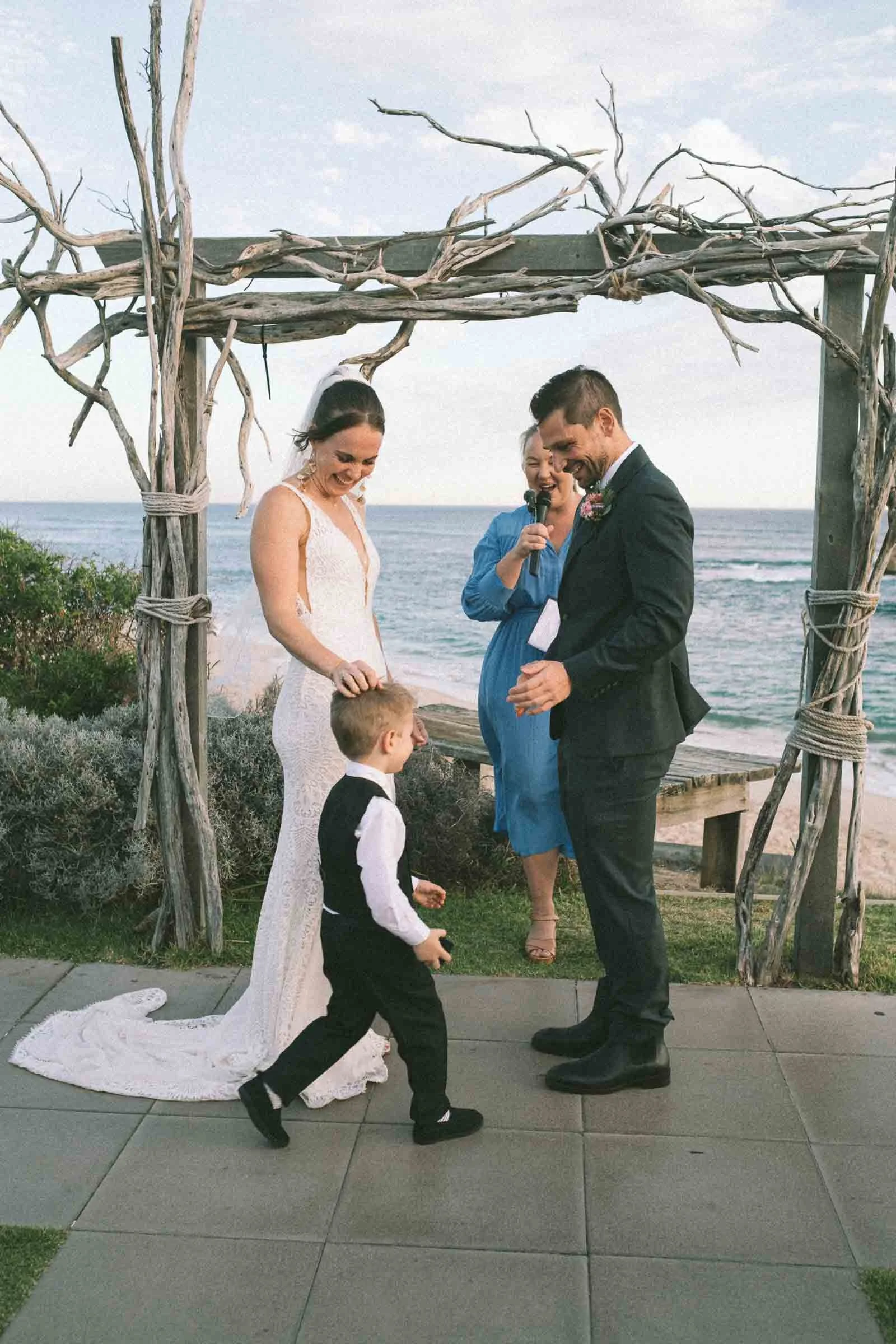 MORNINGTON_PENINSULA_WEDDING-107.jpg