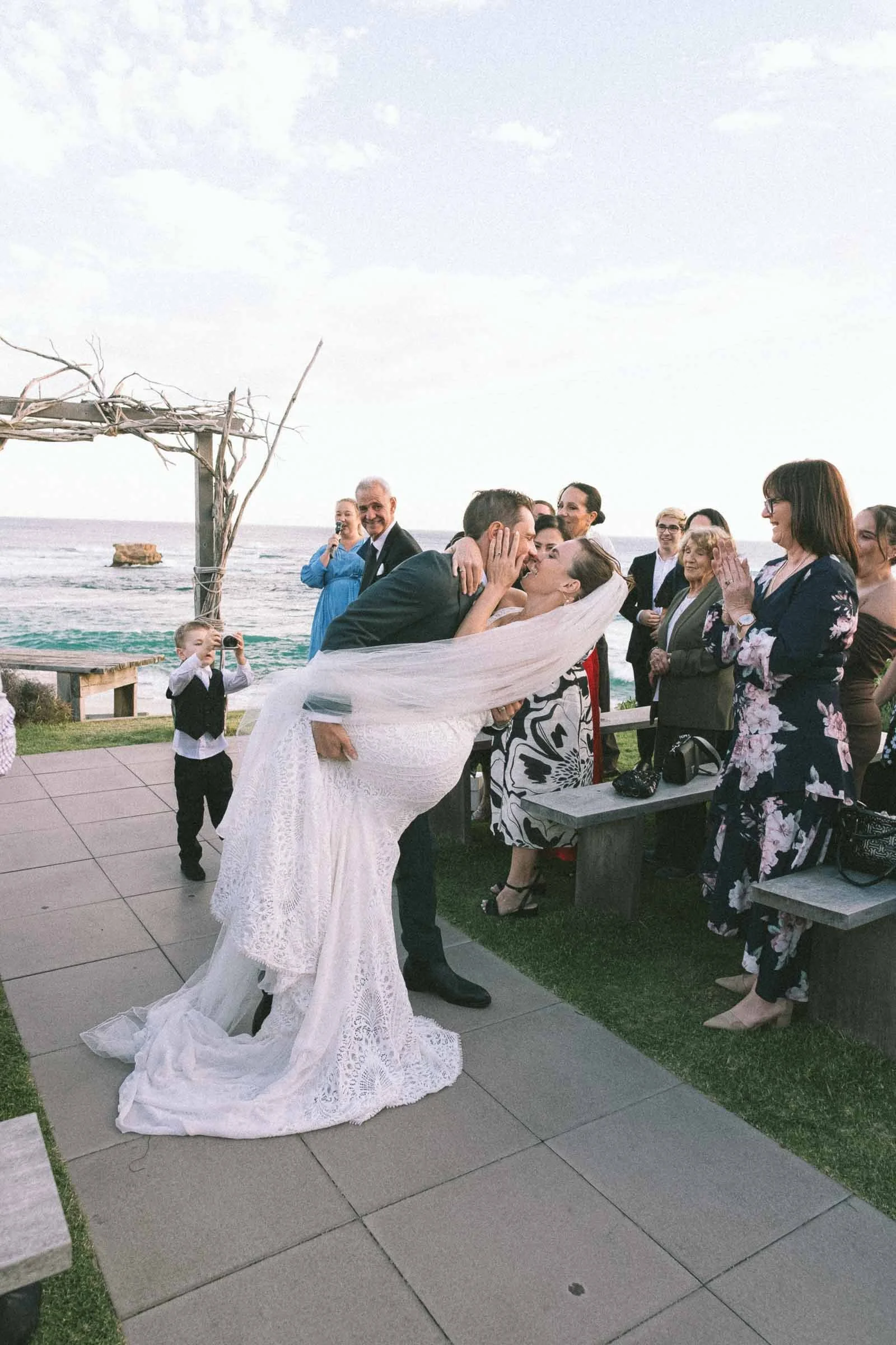 MORNINGTON_PENINSULA_WEDDING-122.jpg