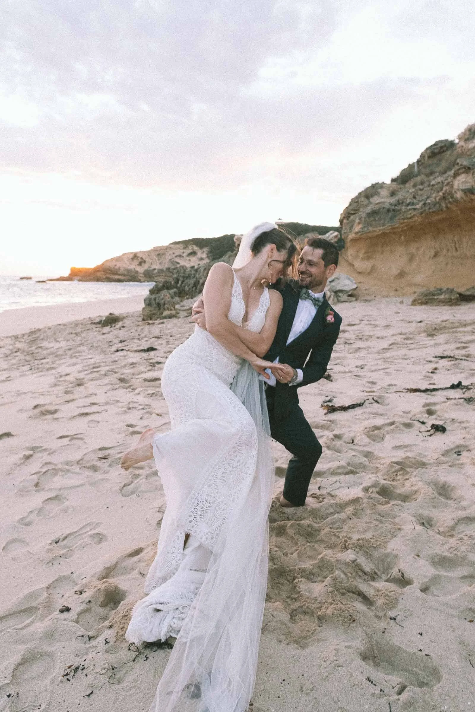 MORNINGTON_PENINSULA_WEDDING-184.jpg