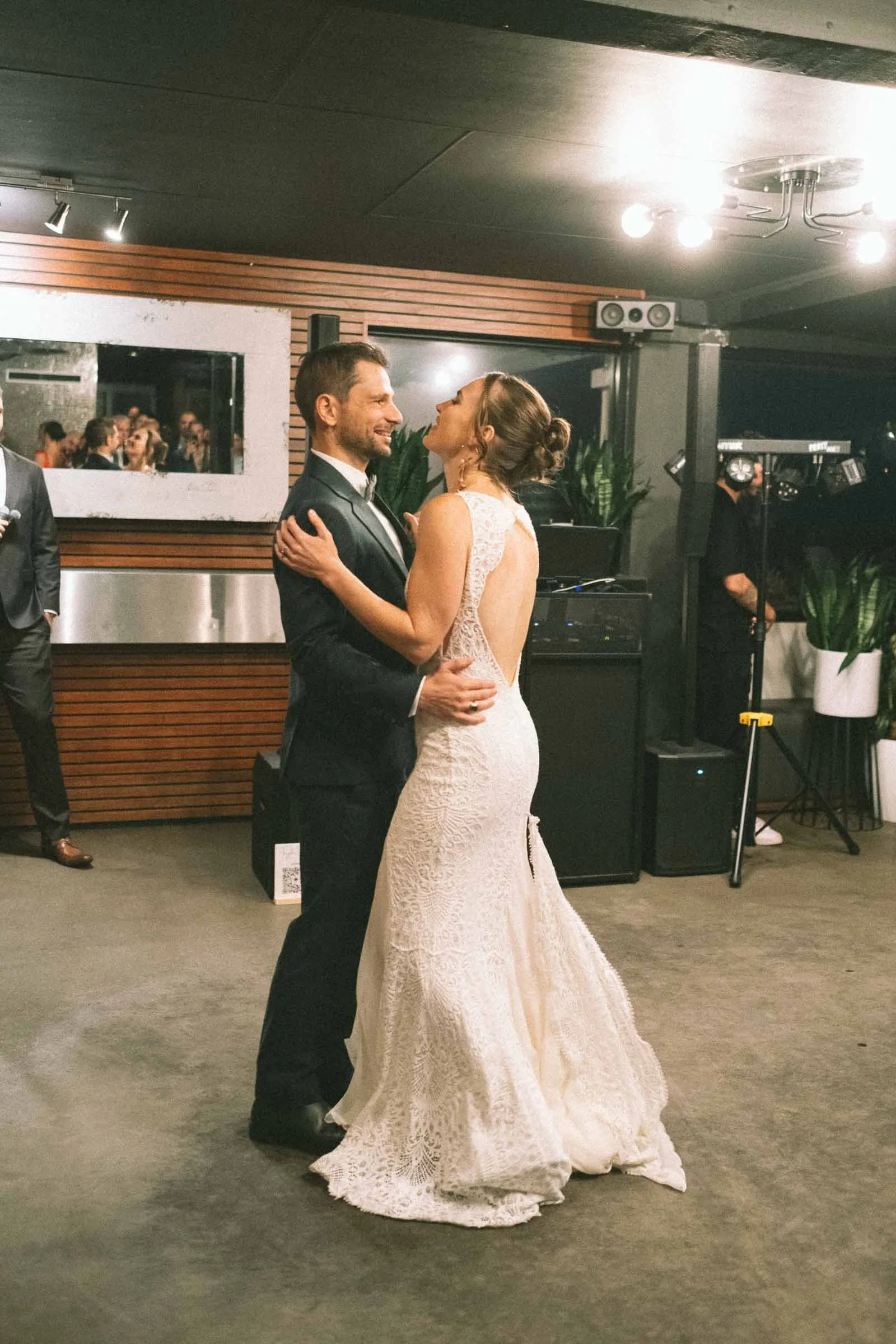 MORNINGTON_PENINSULA_WEDDING-201.jpg