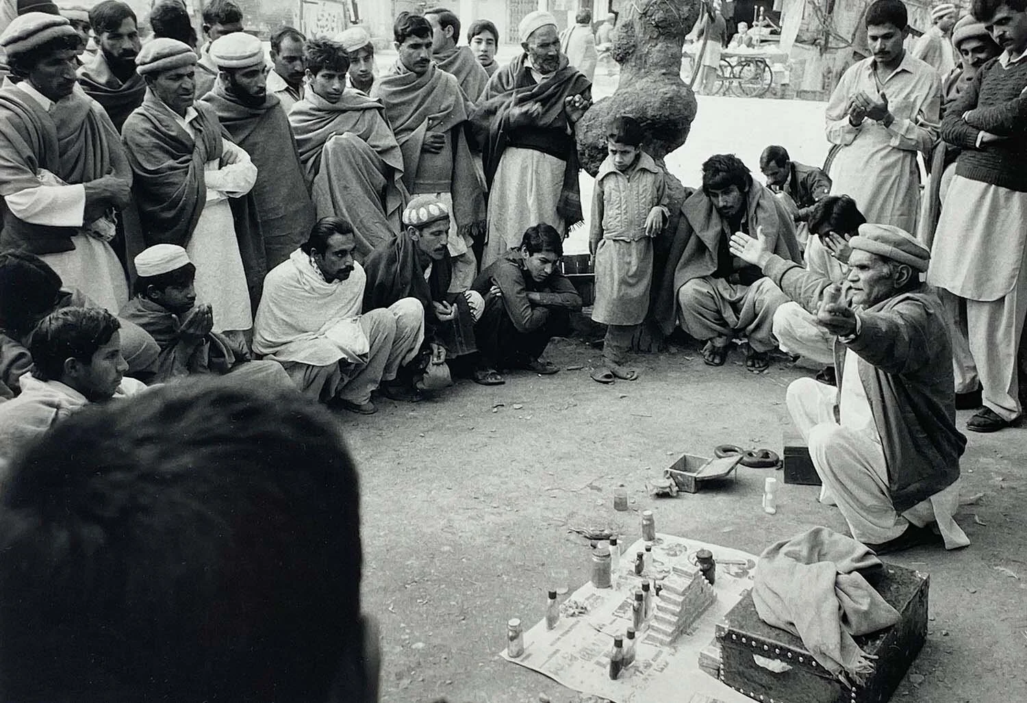 pakistan-story-teller-hemenway.jpg