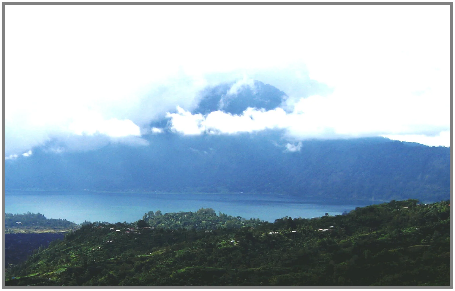 bali-lake.jpg