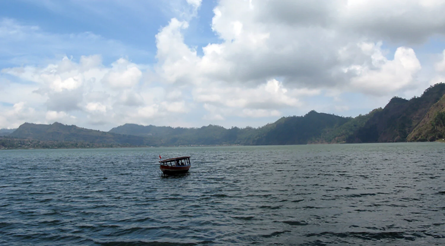 bali-aga-boat.jpg