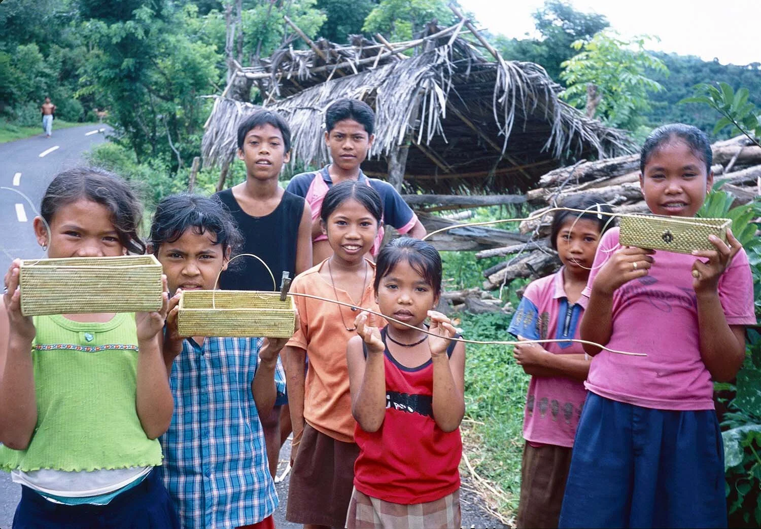 going to ahmed children and girls.jpg