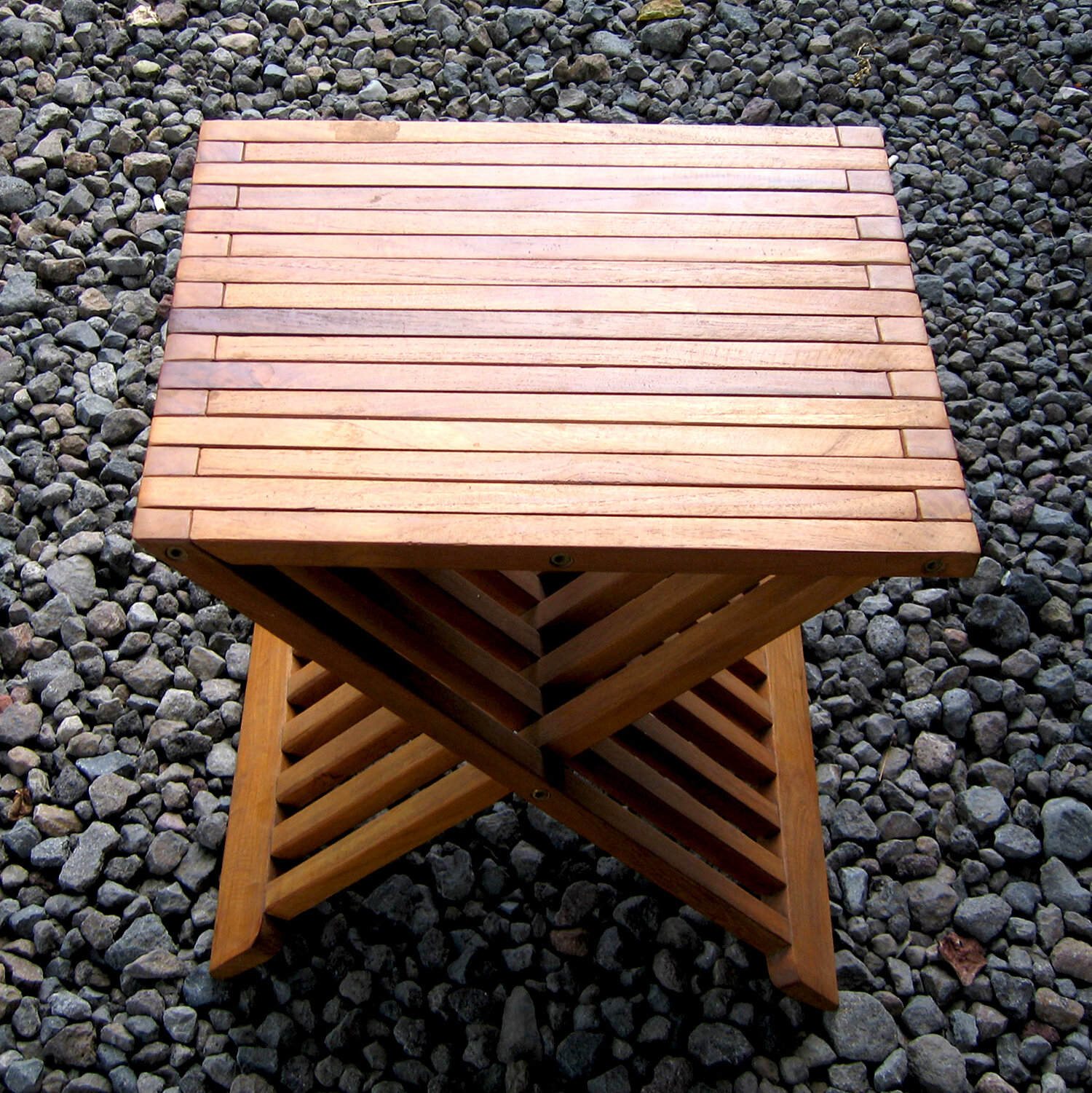 bali-handicrafts-table.jpg