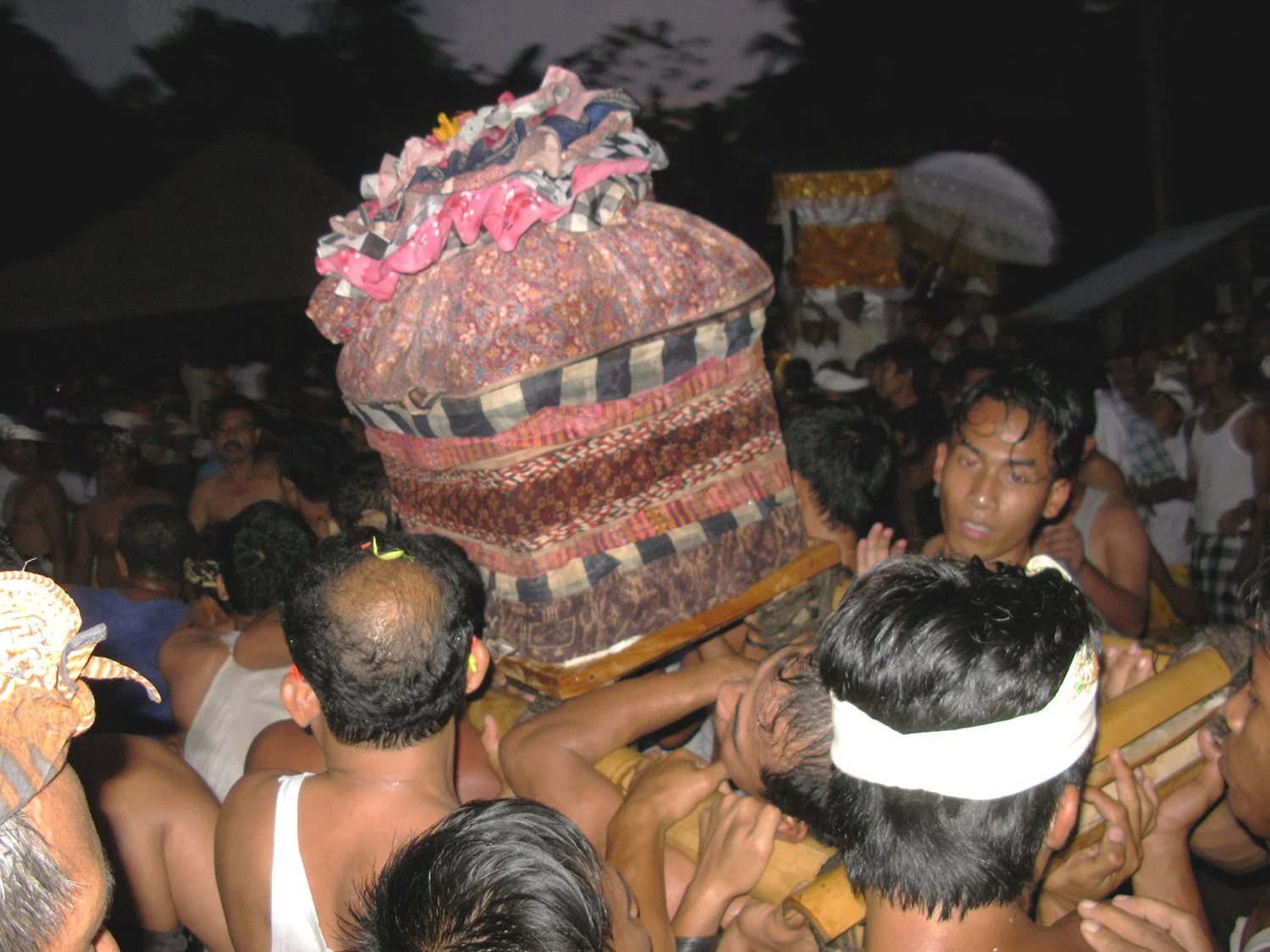 Dewa Masraman Ritual
