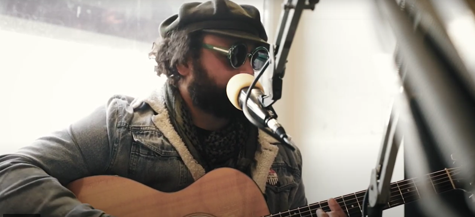 95bFM Friday Live: Troy Kingi - 'Caught In The Rain'