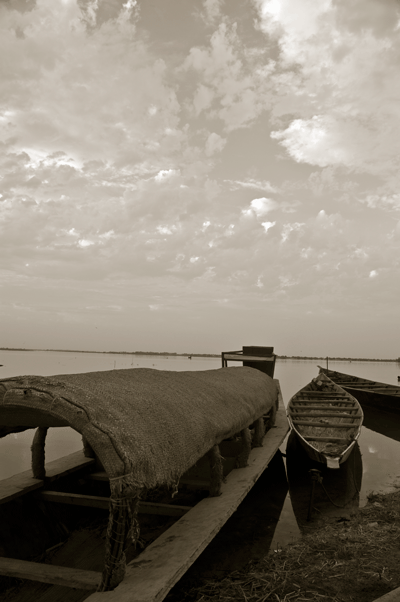 1-PICT0028-(Timbouctou-Enroute-Boats).gif