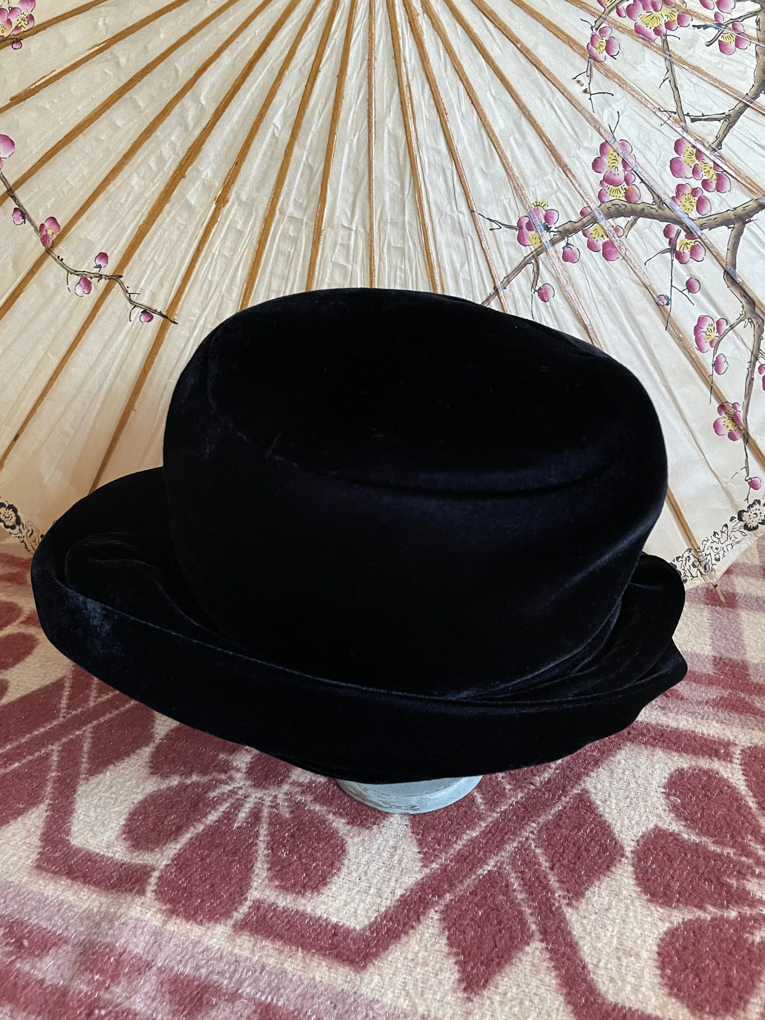 Vintage 1960s black velvet wide brim 