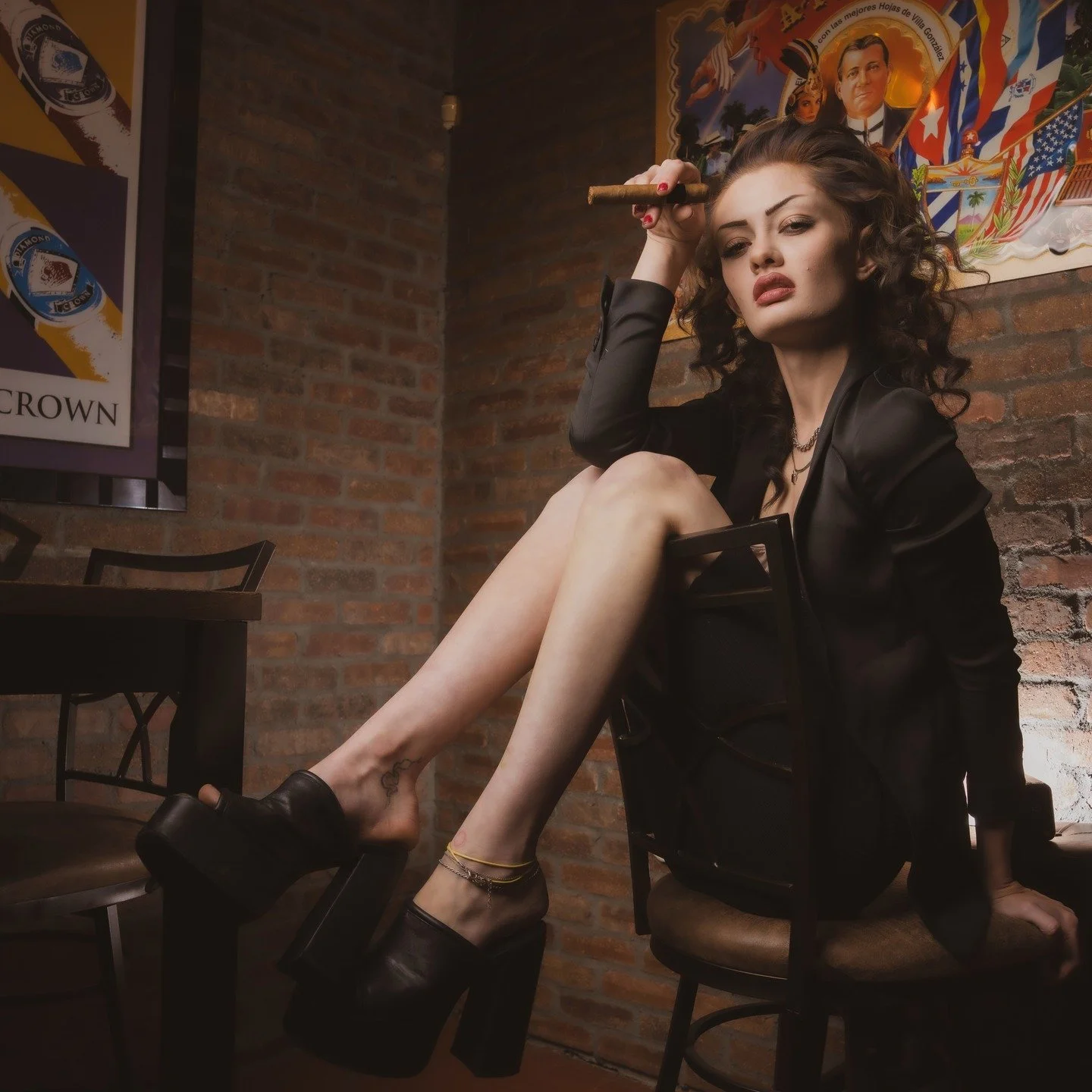 Looking for your next photo shoot? 
Lets talk 
Model @pissed.off.redhead 
Location @stanleypappascigars