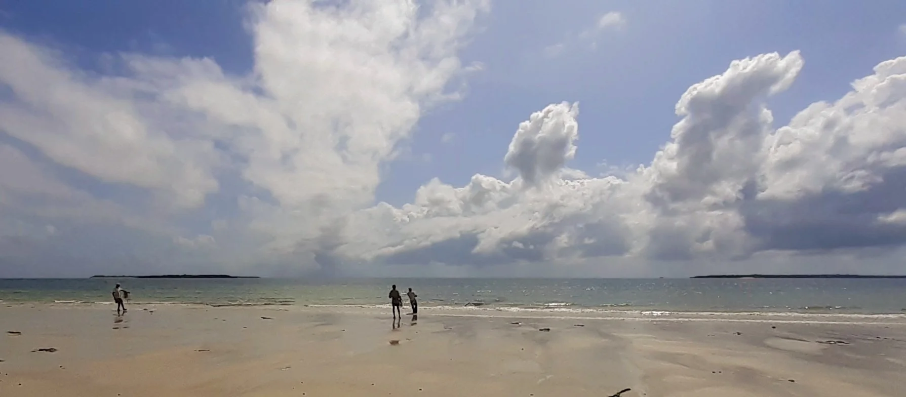 Mbezi Beach Fishermen Dar es Salaam.jpg